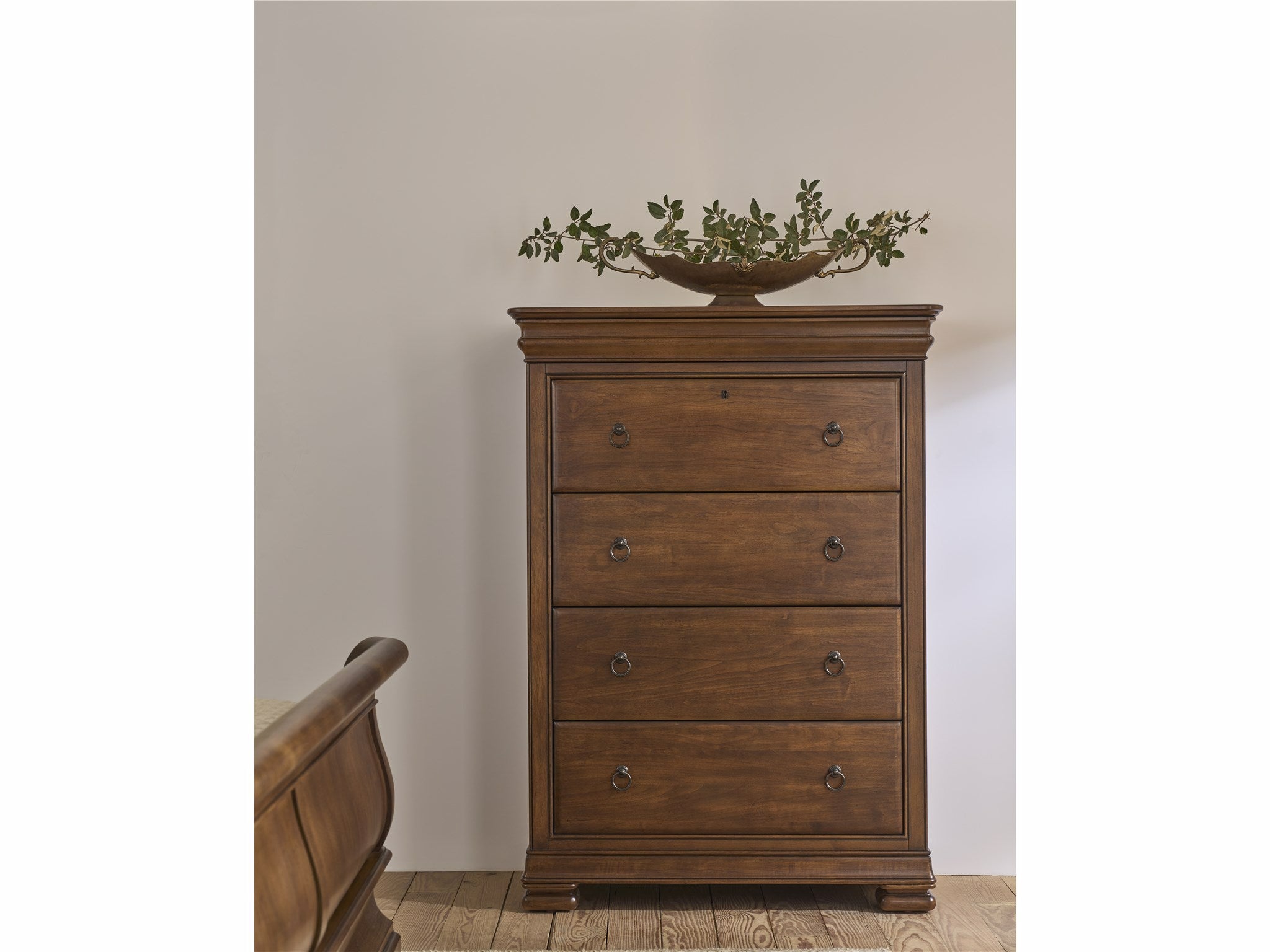 Universal Furniture Drawer Chest — New Lou Collection