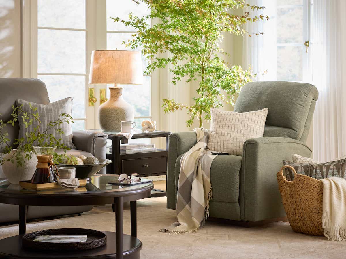 La-Z-Boy Cade Power Rocking Recliner — Leather, Remote-Controlled La-Z-Boy Recliner Chair