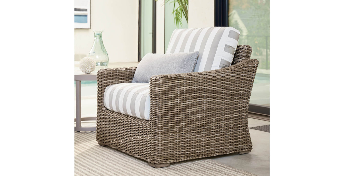 Huntington Outdoor Lounge Chair Bassett