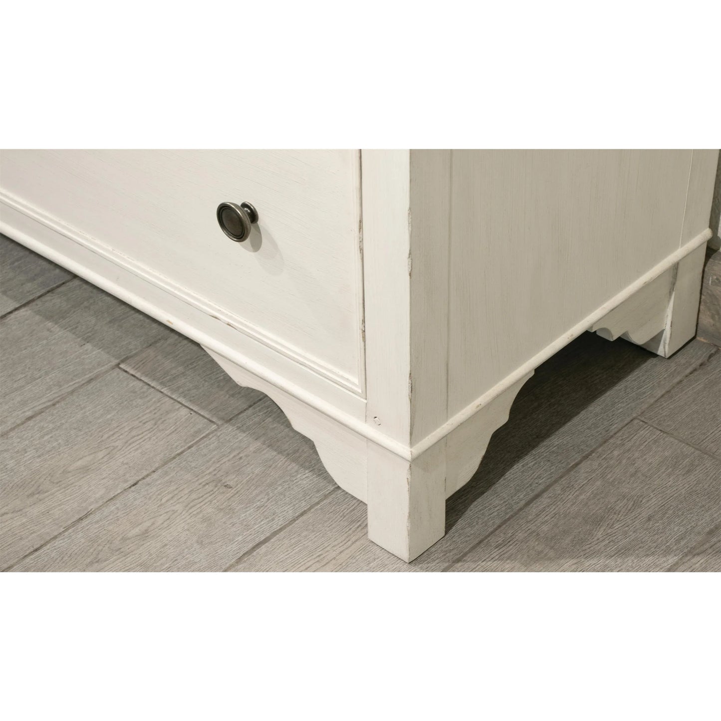 Grand Haven 5-drawer Chest Riverside Furniture Bedroom