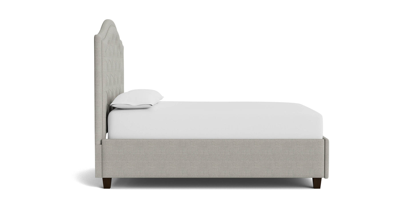 Vienna Tufted Upholstered Storage Bed Bassett Bedroom Furniture