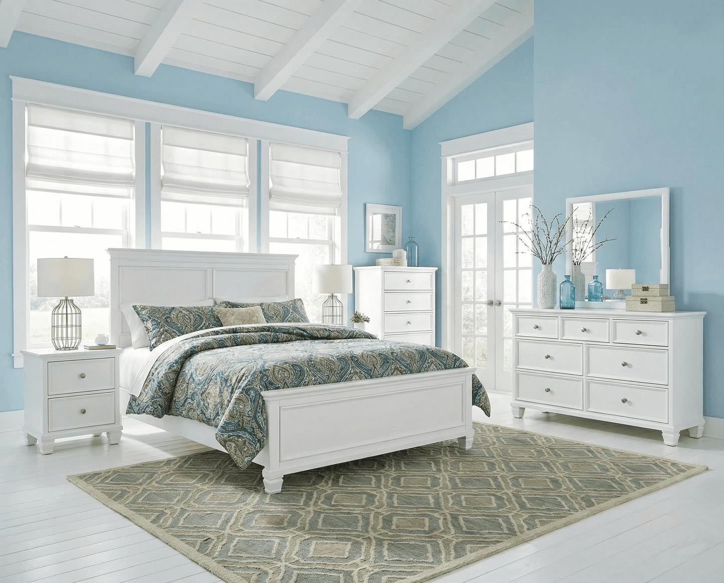 Fortman Queen Panel Bed with Mirrored Dresser Ashley® Bedroom