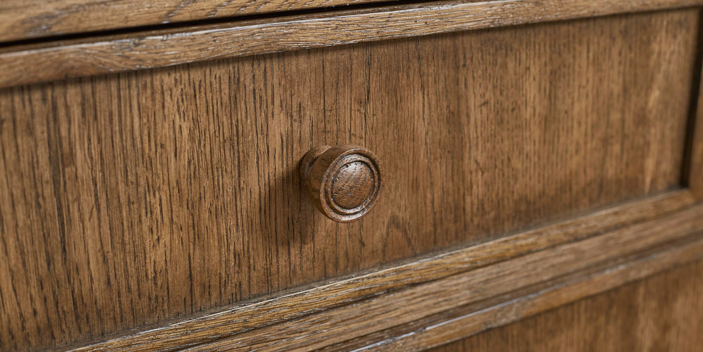 Surry Chest Bassett Bedroom Furniture