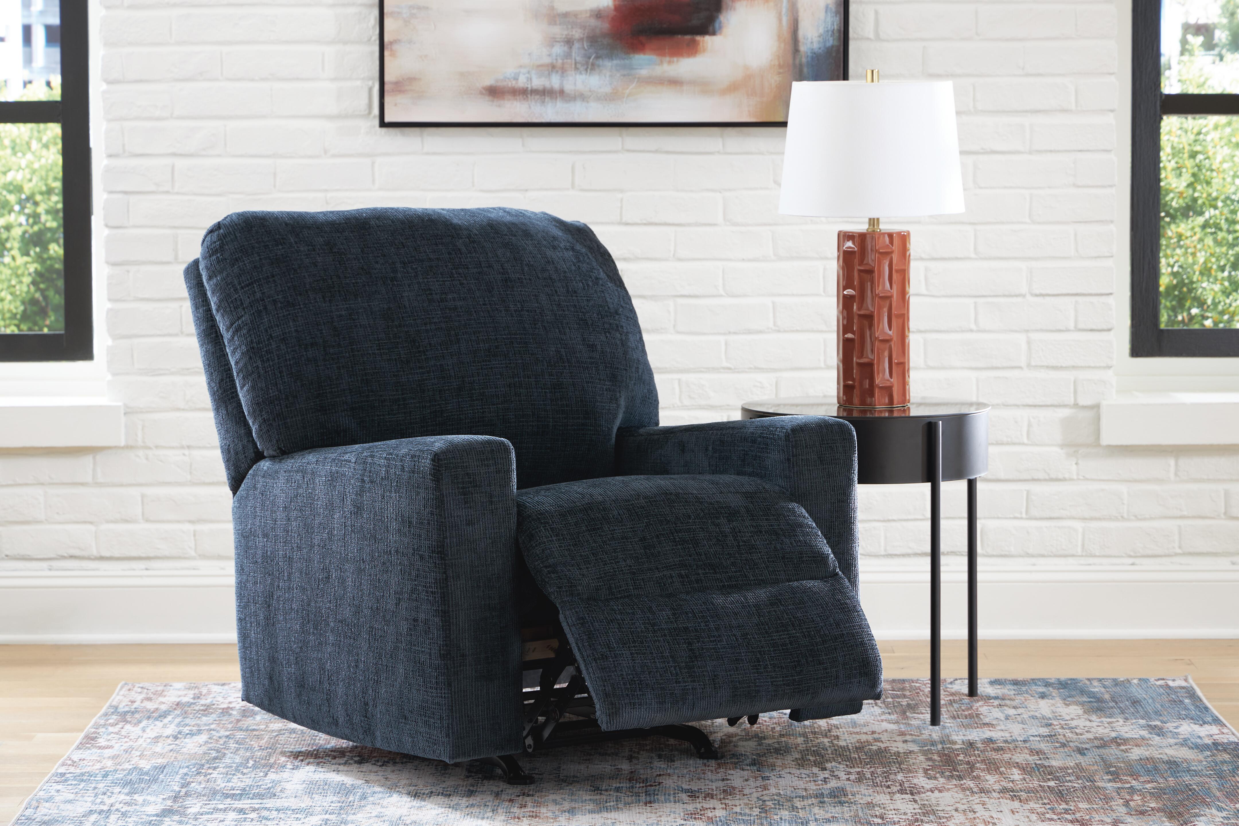 Aviemore Sofa, Loveseat and Recliner — 3-Piece Room Set Signature Design by Ashley® Living Room