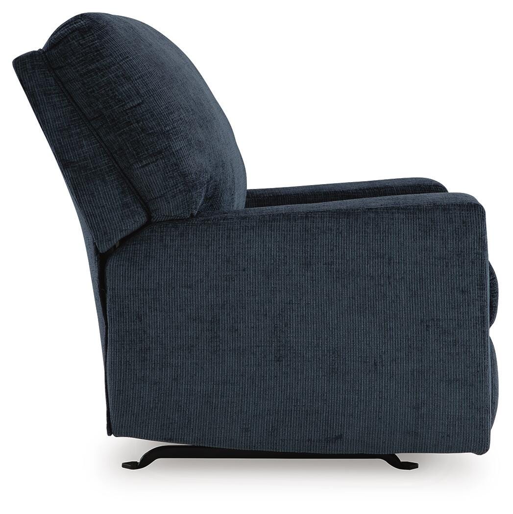 Aviemore 2-Piece Sectional and Recliner — Chaise Right Signature Design by Ashley® Living Room