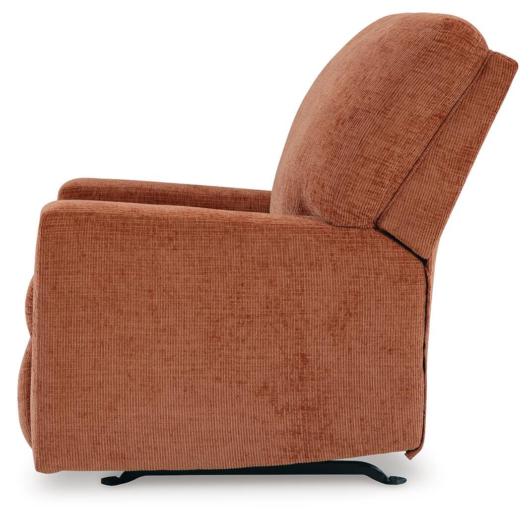 Aviemore Sectional with Chaise, Recliner and Ottoman — 4 Pieces Signature Design by Ashley® Living Room