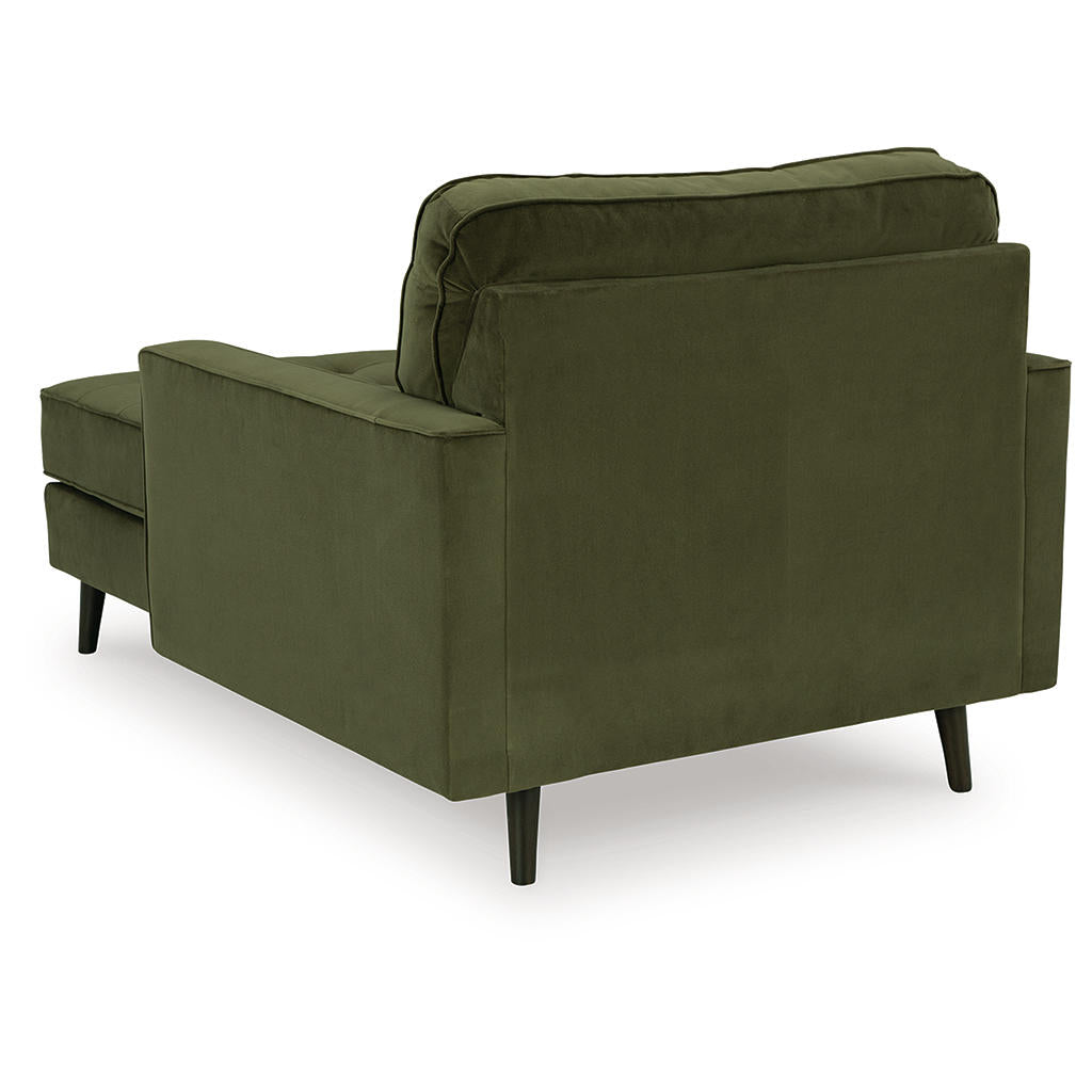 Reveon Lakes Chaise Ashley® Living Room