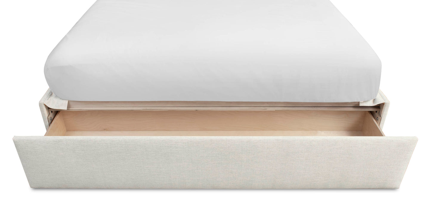Manhattan Tufted Upholstered Storage Bed Bassett Bedroom Furniture