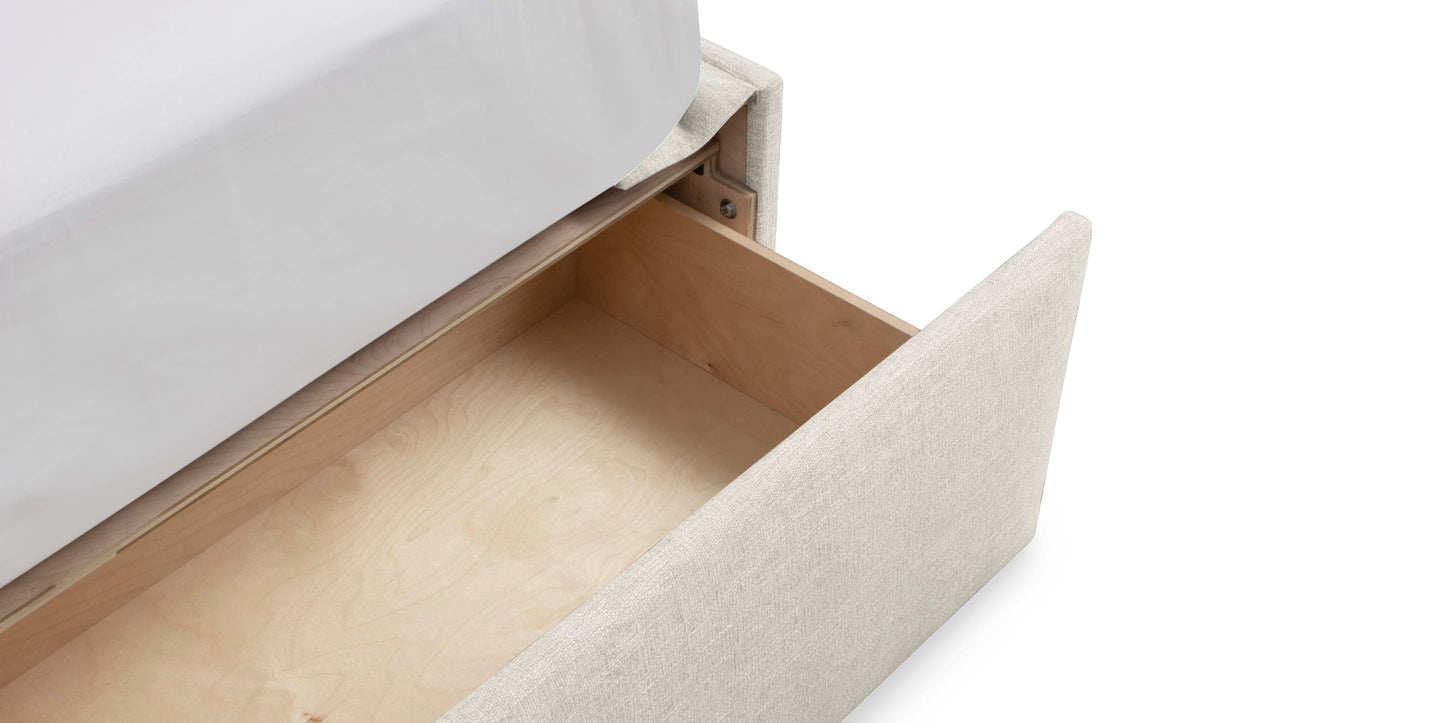 Manhattan Tufted Upholstered Storage Bed Bassett Bedroom Furniture