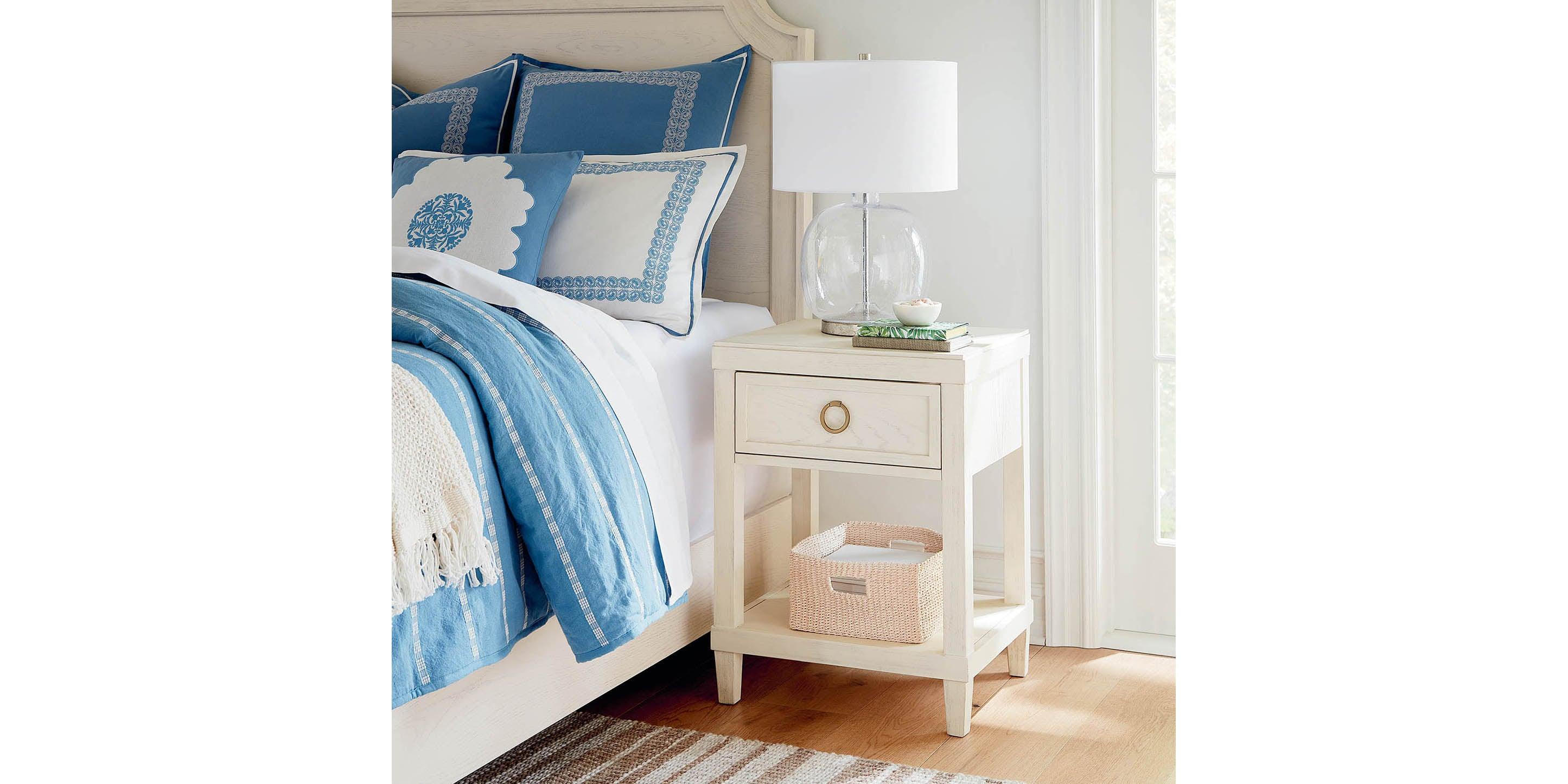 Bassett Ventura Bedside Table — Compact 22-Inch Nightstand Bassett Nightstand