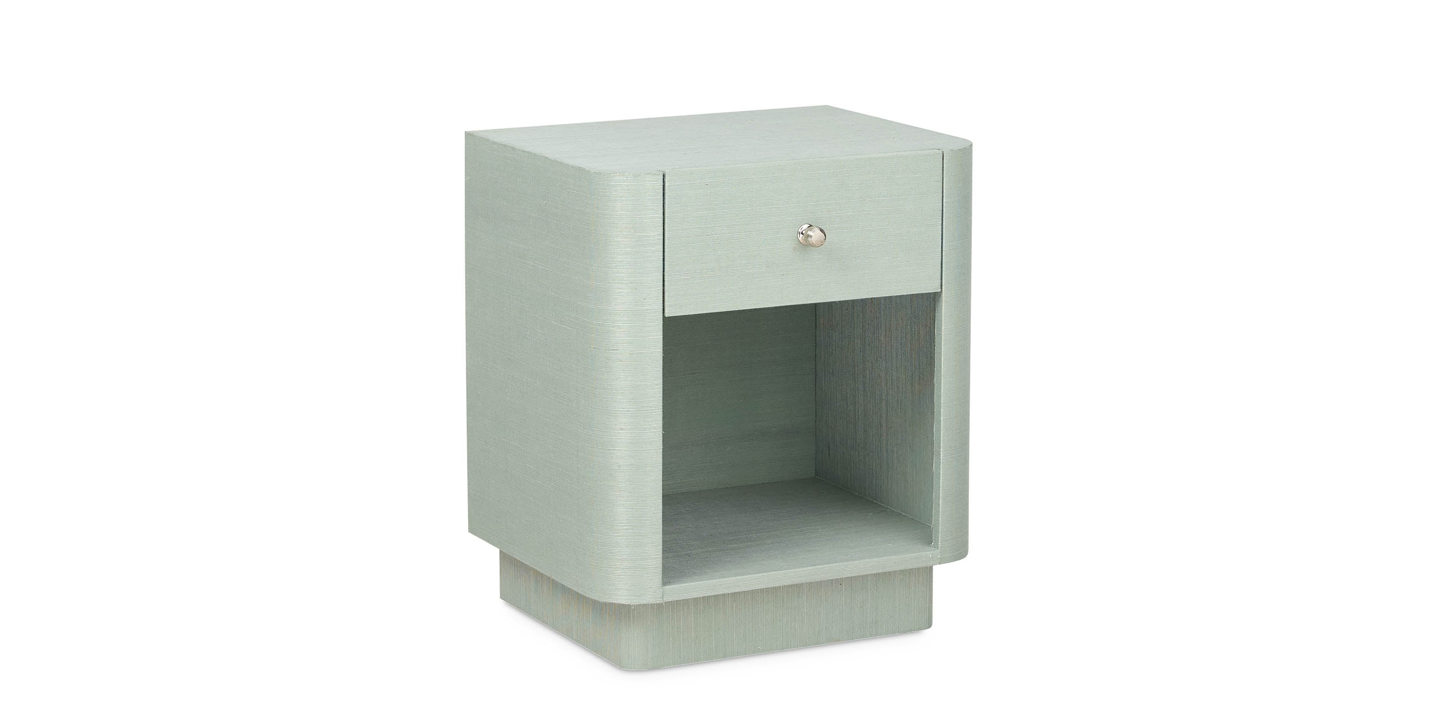 Bassett Newbury Small Accent Nightstand — 22-Inch Fit