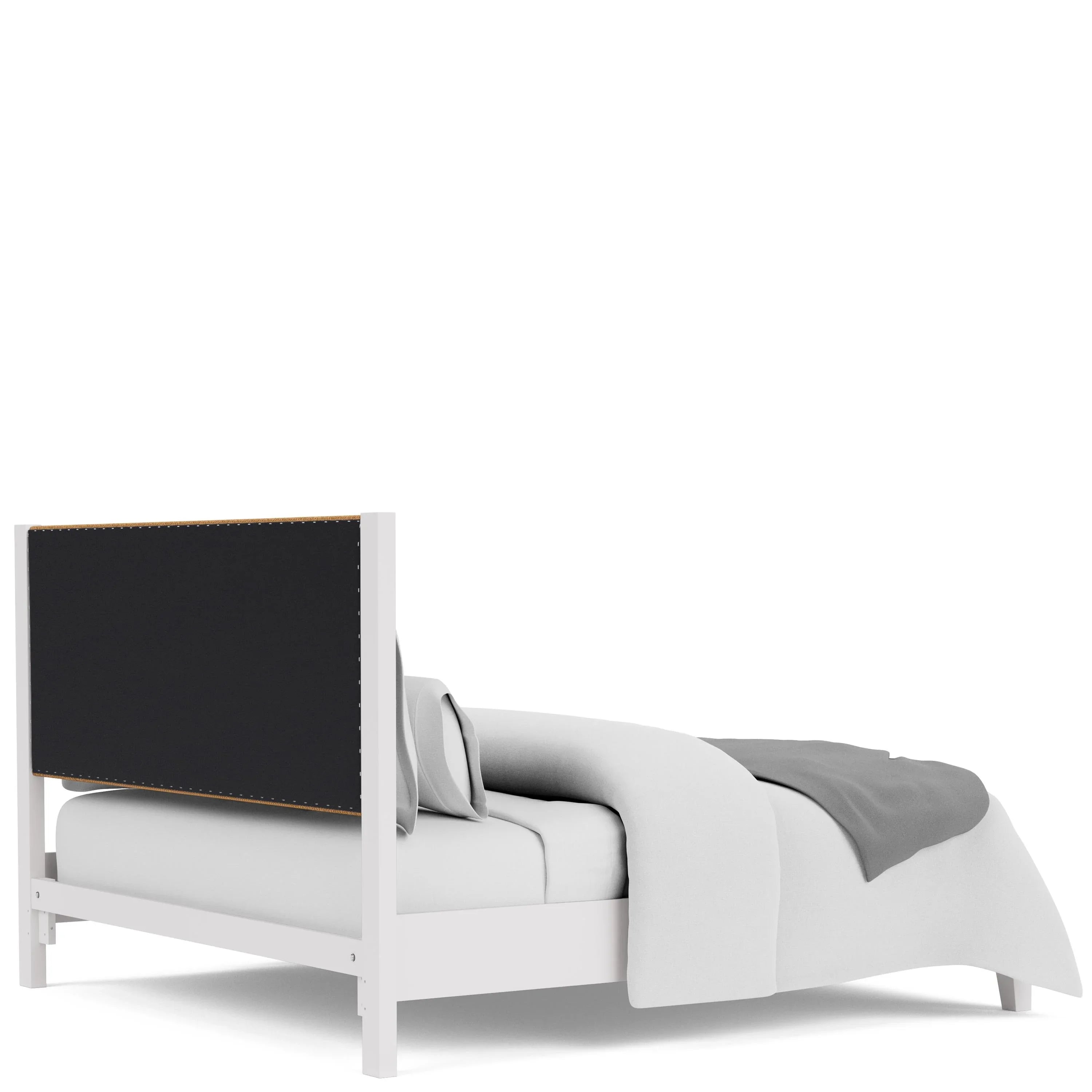 Rosalie 5/0 Woven Footboard Riverside Furniture Bedroom