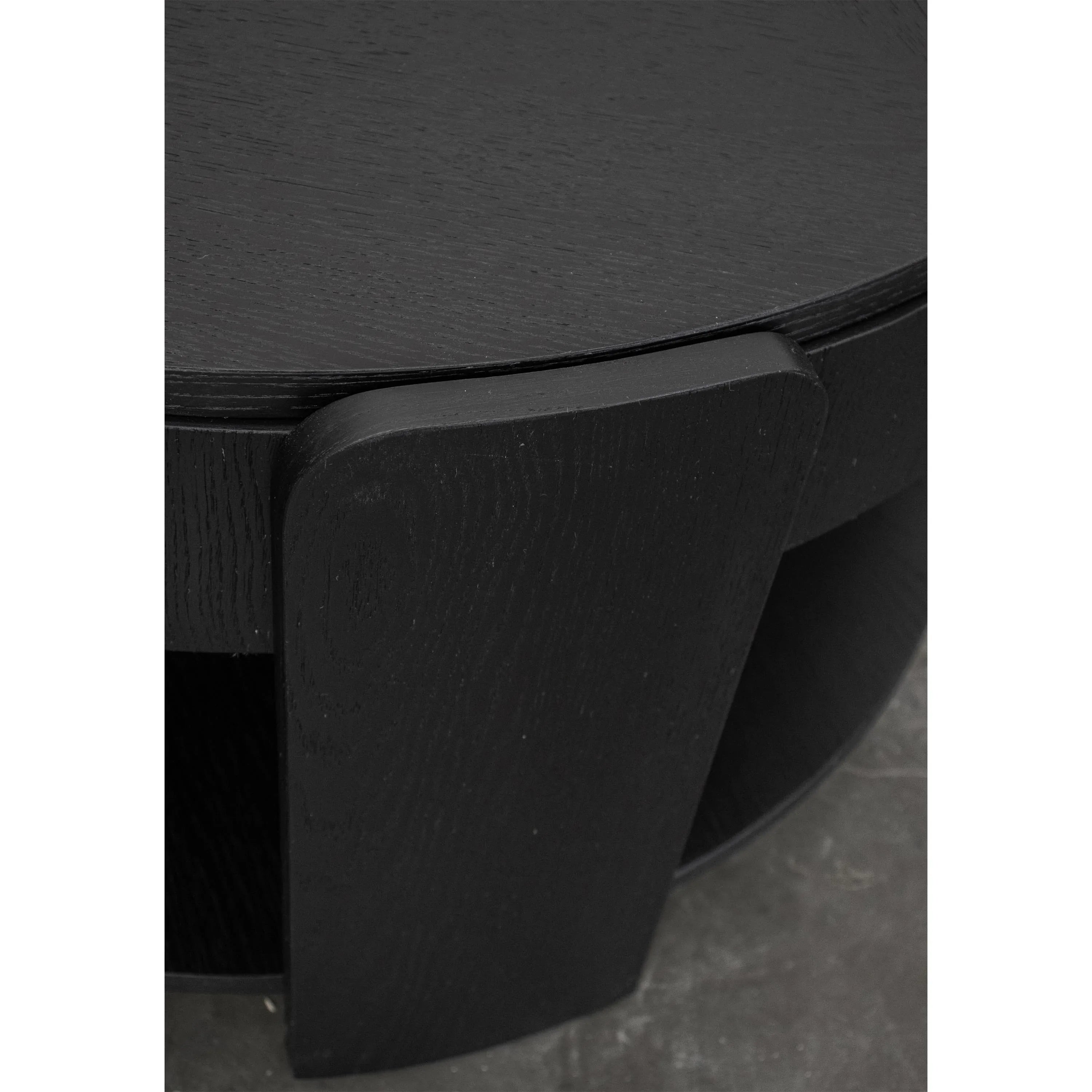 Jaylon 34in Lift Lid Cocktal Tbl Riverside Furniture Tables