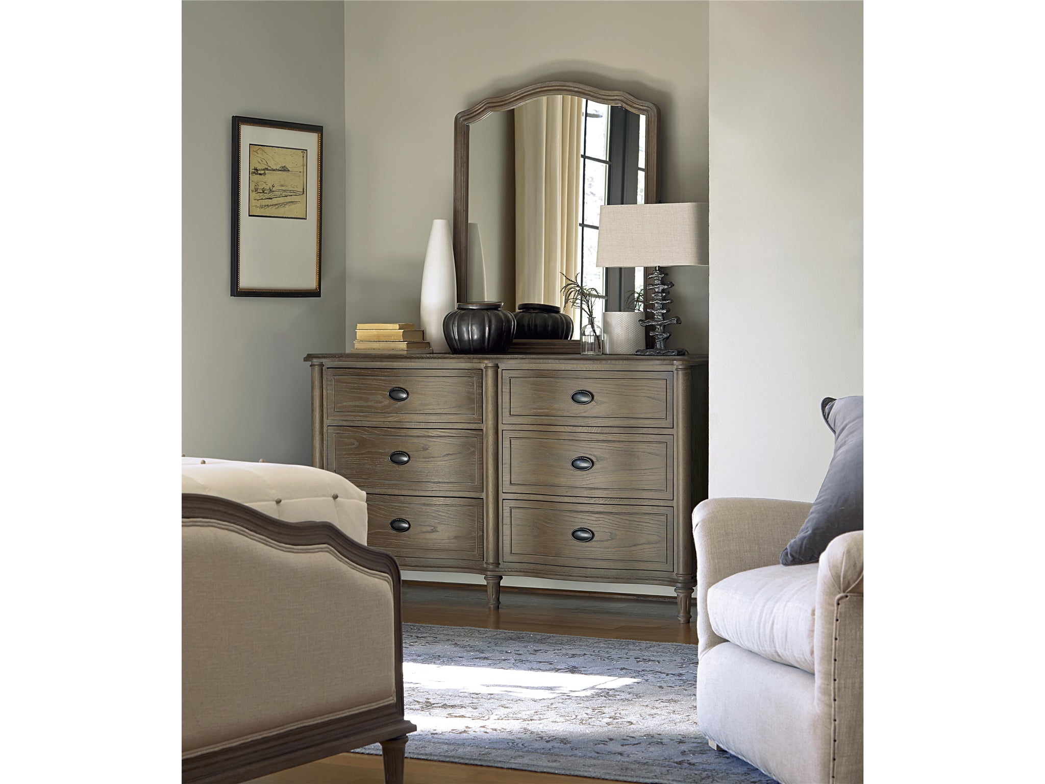 Universal Furniture Drawer Dresser — 6 Drawer
