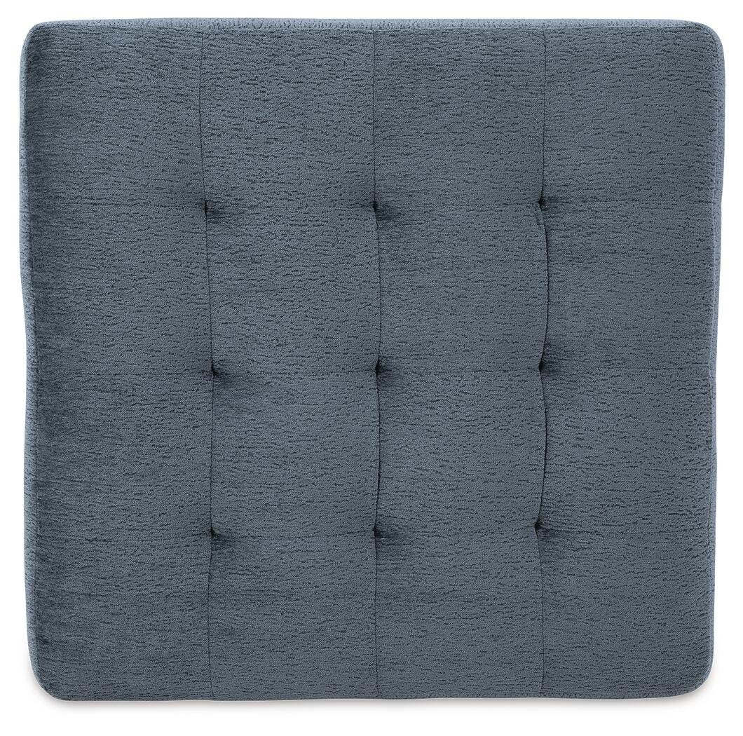 Maxon Place 3-Piece Sectional and Ottoman — 100-Inch Sofa Benchcraft® Living Room