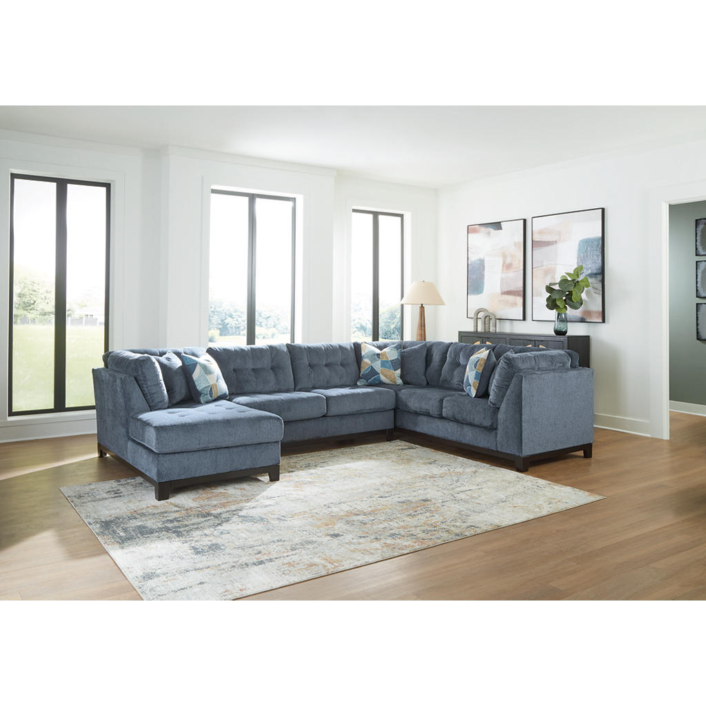 Maxon Place 3-Piece Sectional with Chaise Benchcraft® Living Room