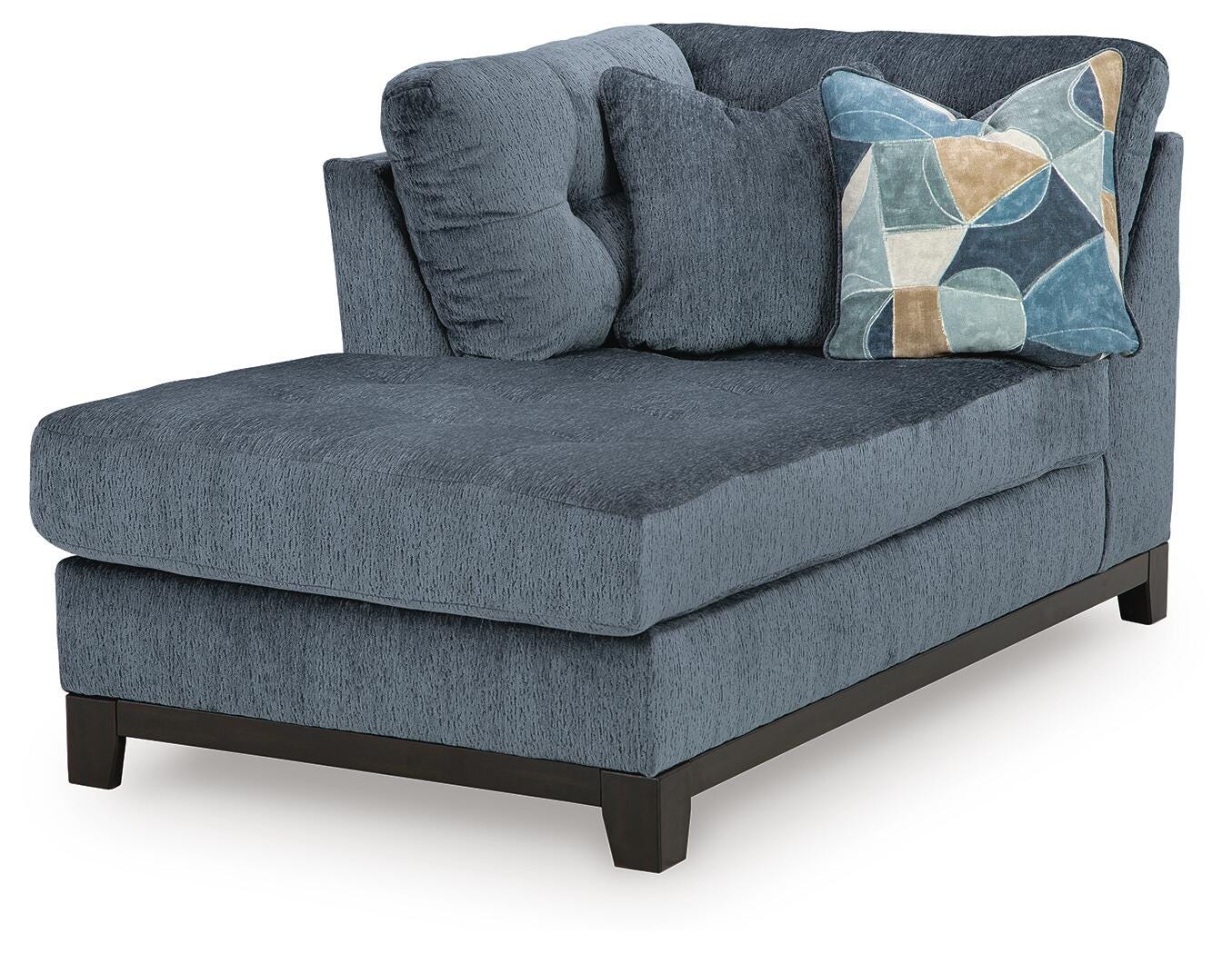 Maxon Place 3-Piece Sectional and Ottoman — 100-Inch Sofa Benchcraft® Living Room