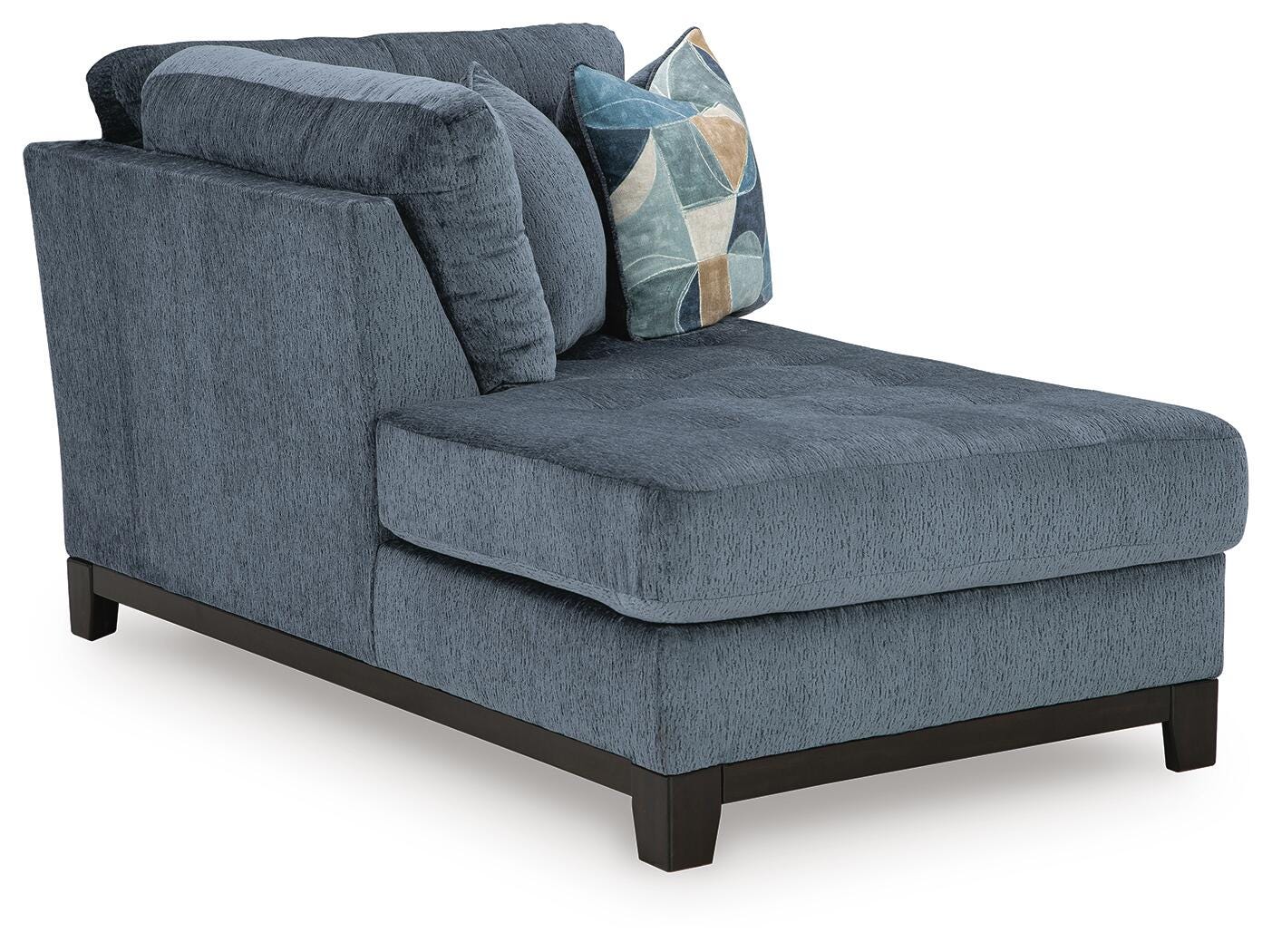 Maxon Place 3-Piece Sectional and Ottoman — 100-Inch Sofa Benchcraft® Living Room