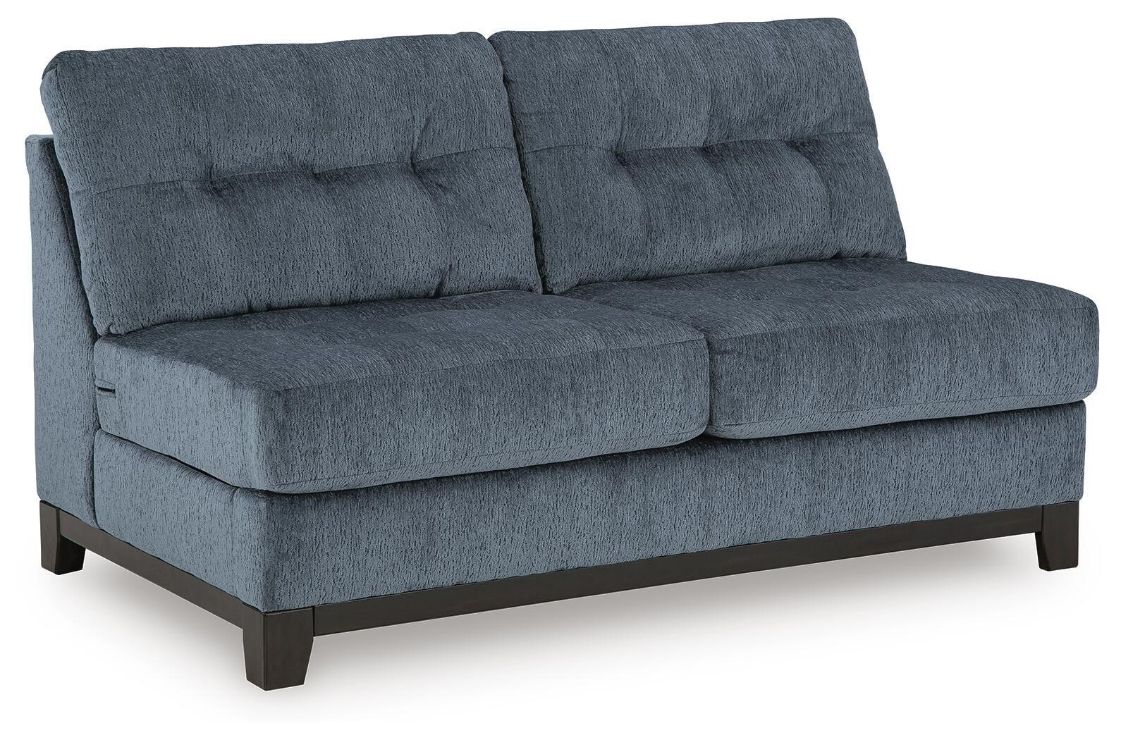 Maxon Place 3-Piece Sectional and Ottoman — 100-Inch Sofa Benchcraft® Living Room