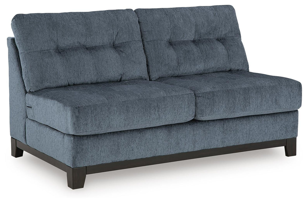 Maxon Place 3-Piece Sectional and Ottoman — 100-Inch Sofa Benchcraft® Living Room