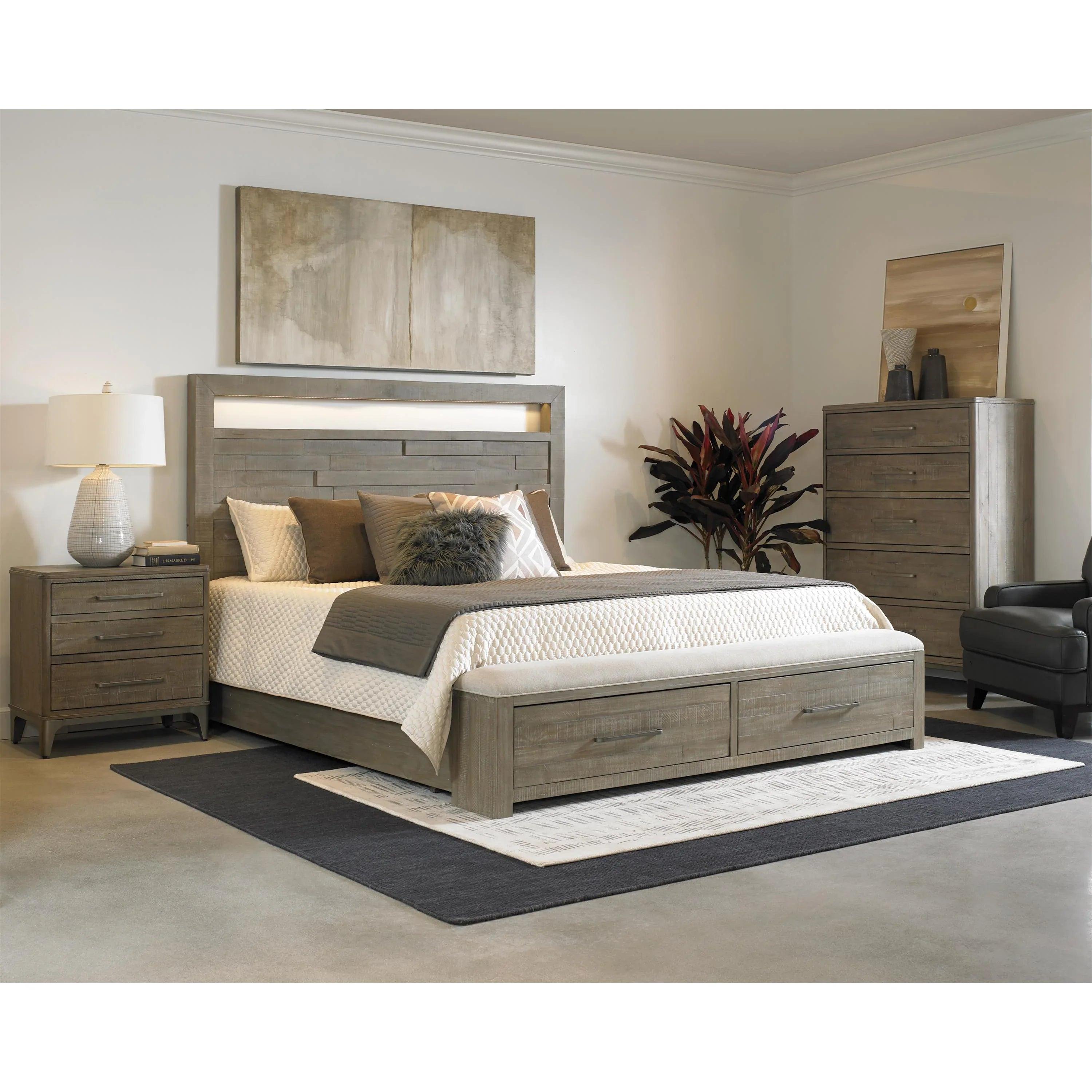 Riverside Intrigue 6/6 Uph Bench Stg Ftbd Riverside Furniture Bedroom