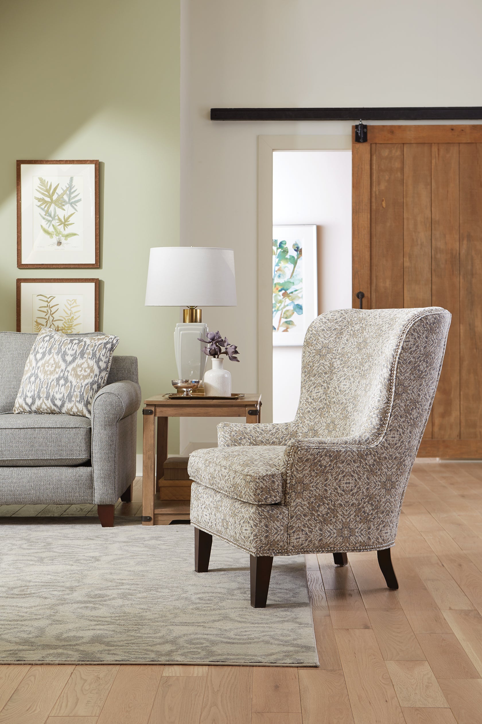 Saylor Chair