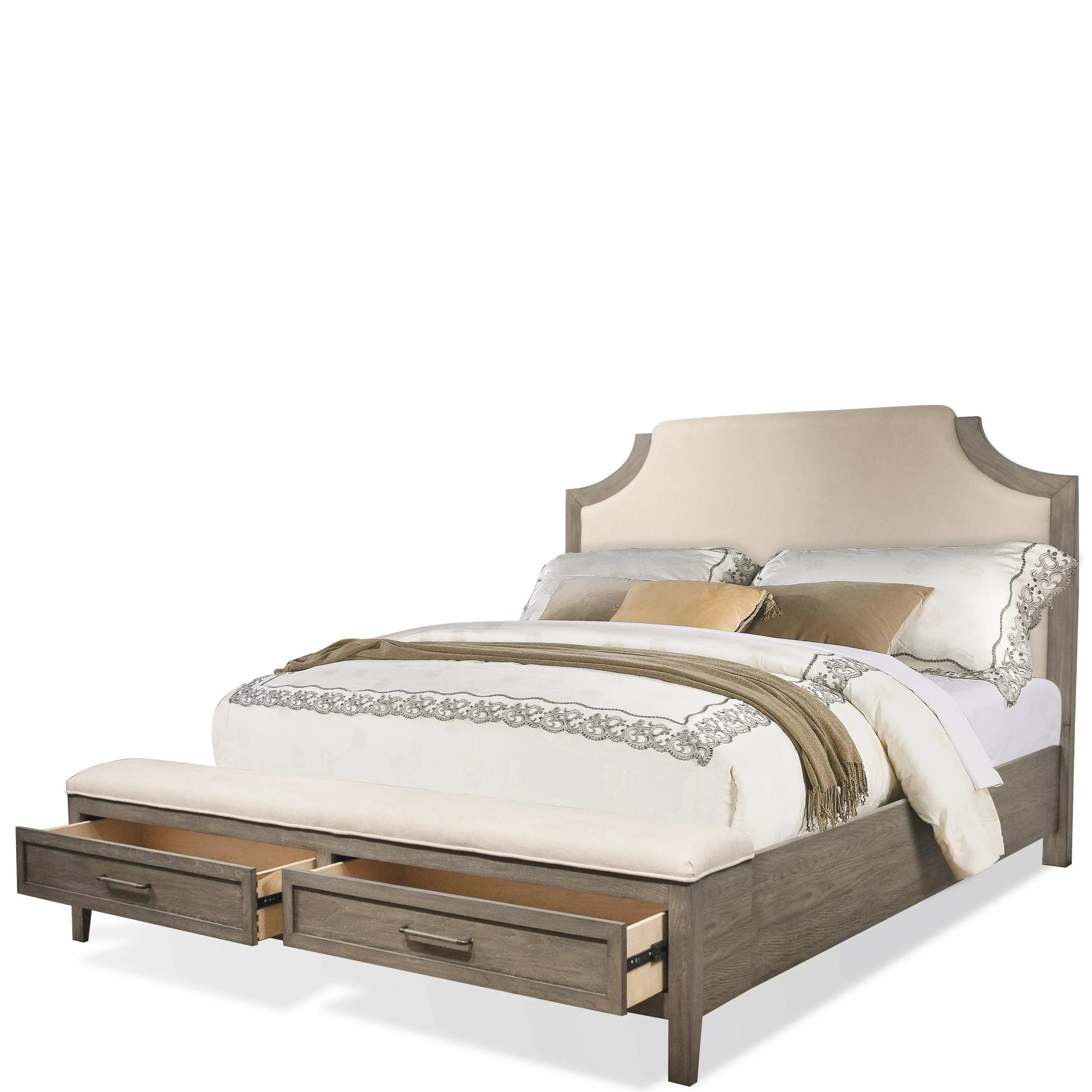 Vogue 5/0 Uph Bnch Stg Ftbd Riverside Furniture Bedroom