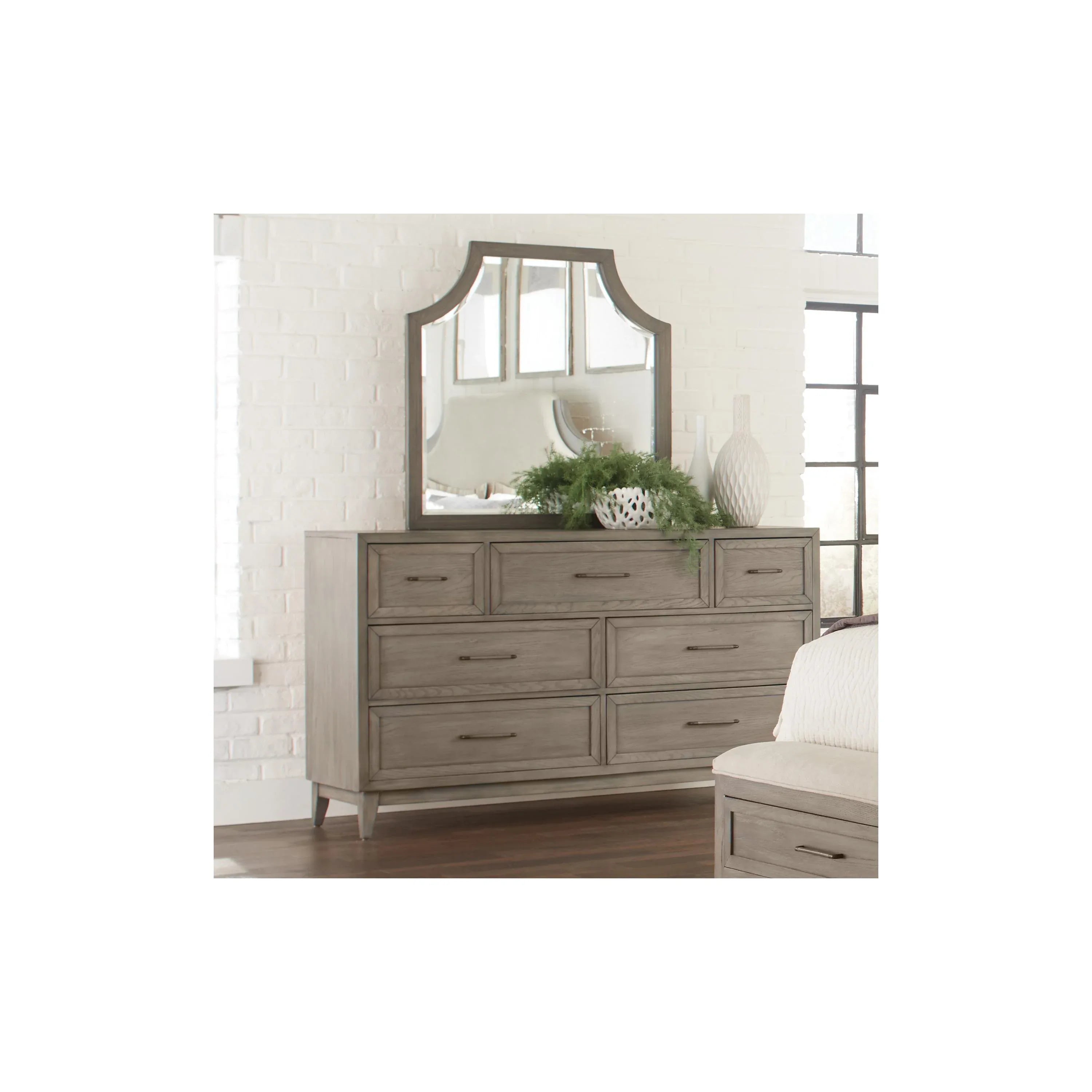 Vogue 7-drawer Dresser Riverside Furniture Bedroom