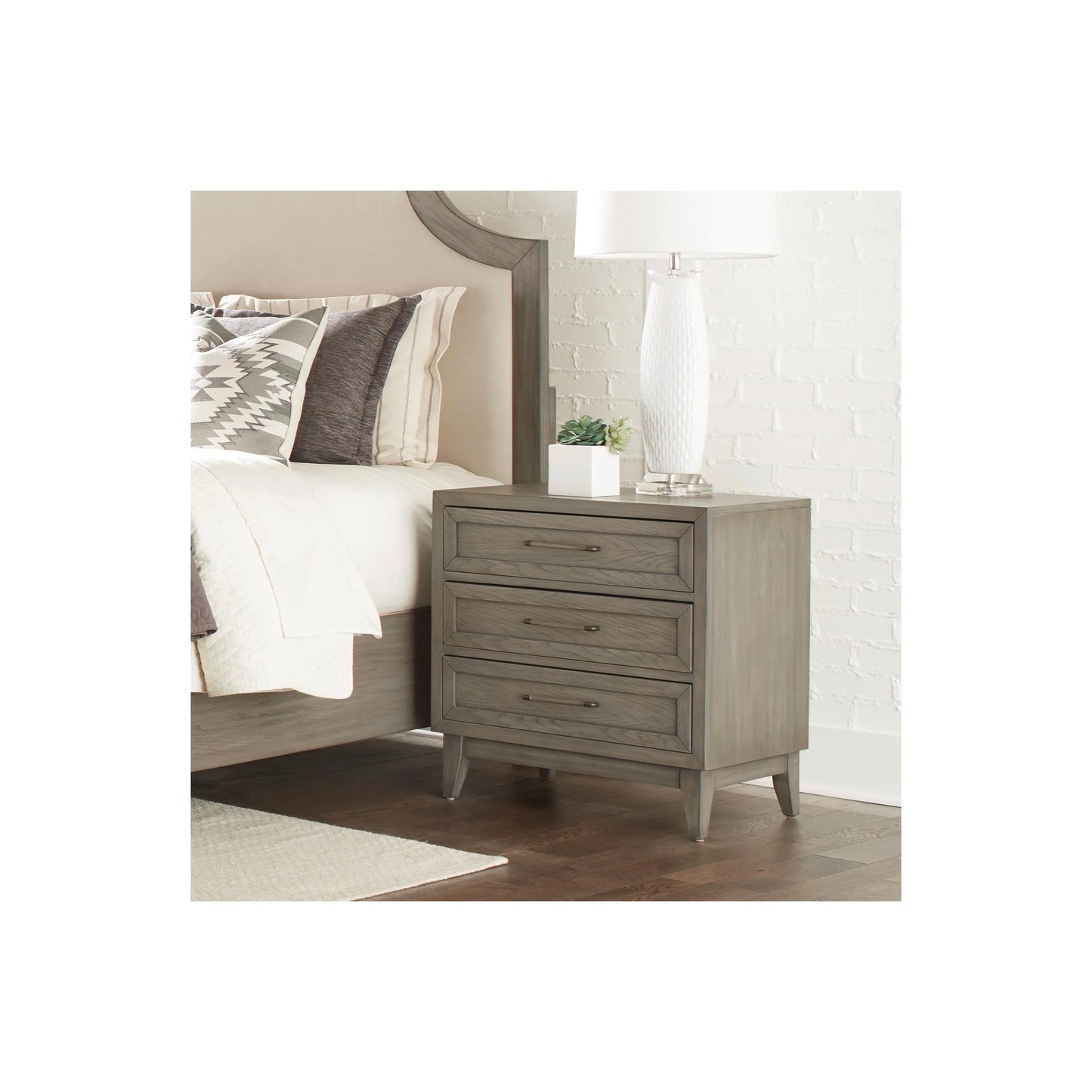Vogue 3-drawer Nightstand Riverside Furniture Bedroom