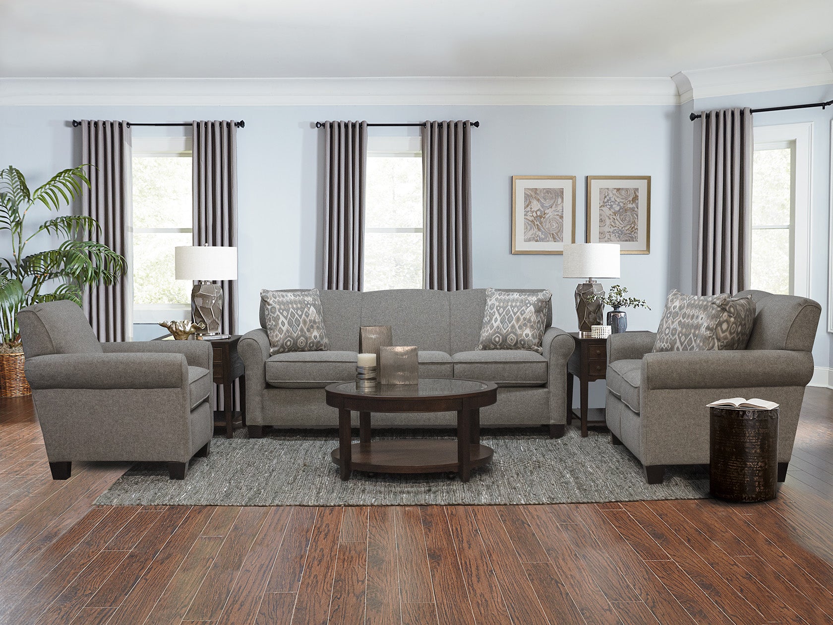 Angie Loveseat