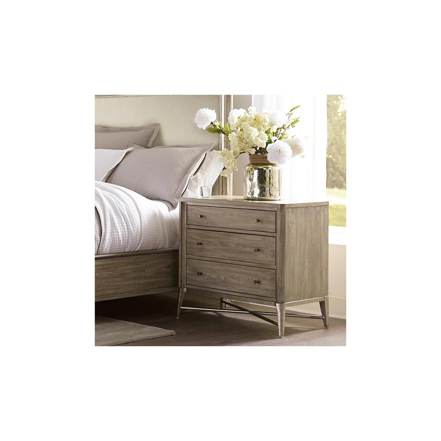 Riverside Sophie 3-drawer Nightstand Riverside Furniture Bedroom