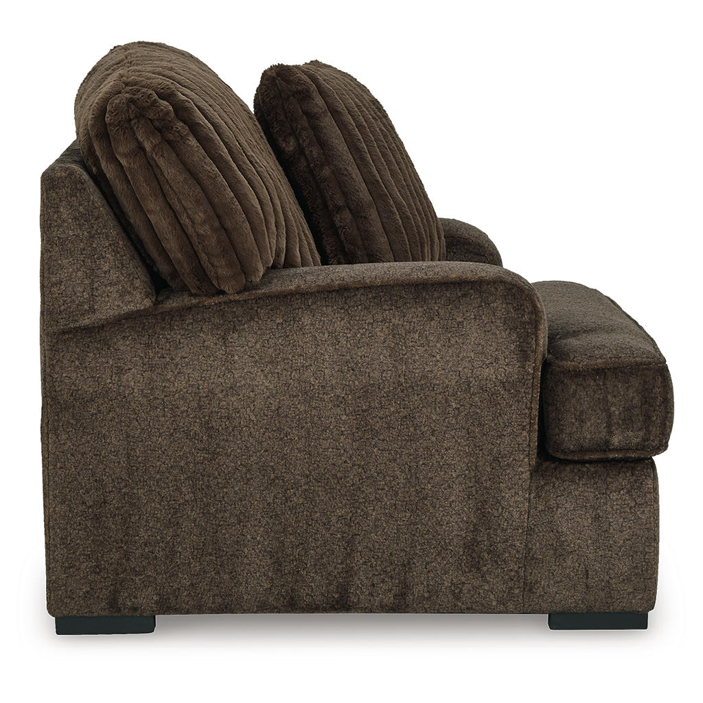 Aylesworth Oversized Chair Benchcraft® Living Room