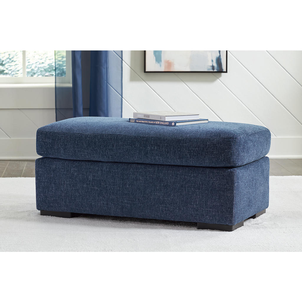 Evansley Oversized Chair and Ottoman Benchcraft® Uncategorized
