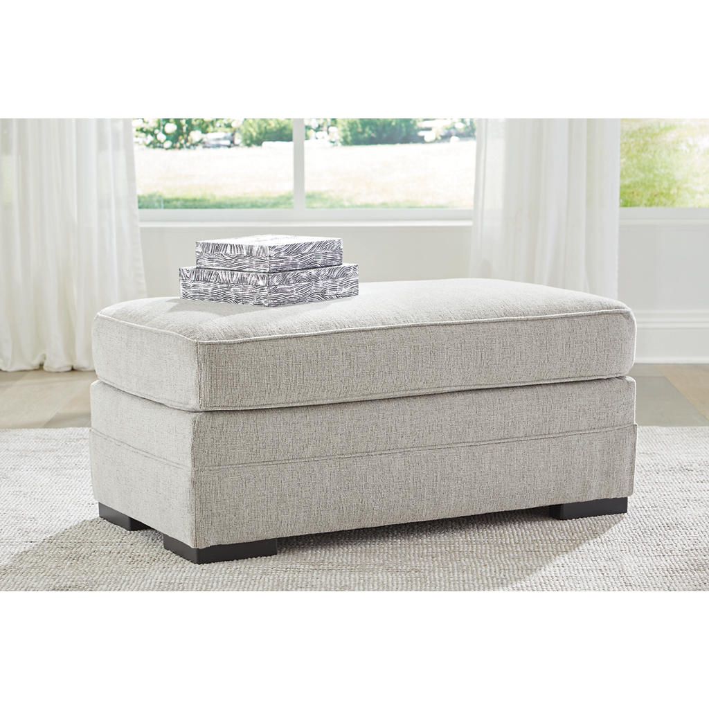 Eastonbridge Ottoman Benchcraft® Living Room