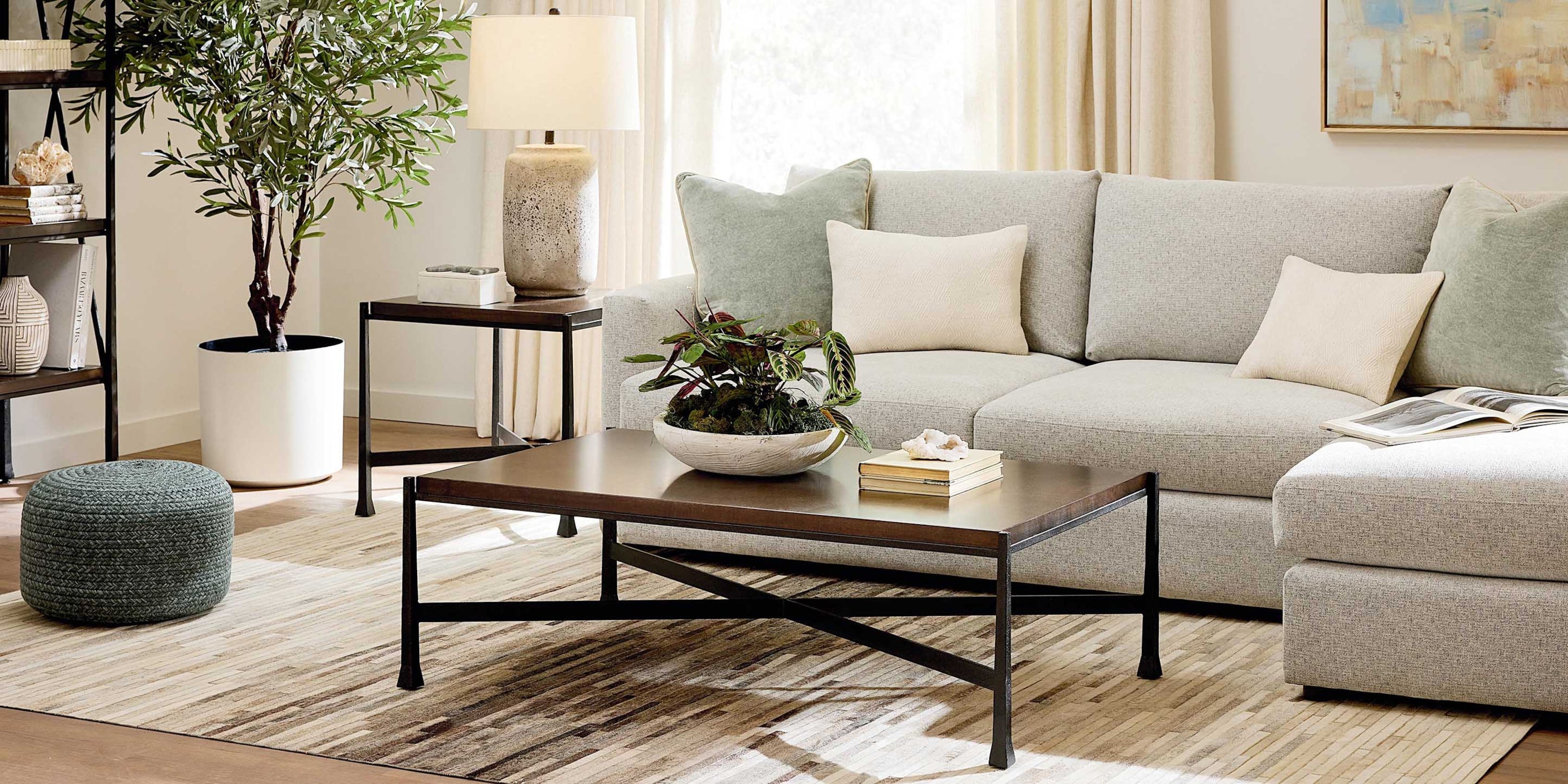 Winchester Rectangle Cocktail Table Bassett