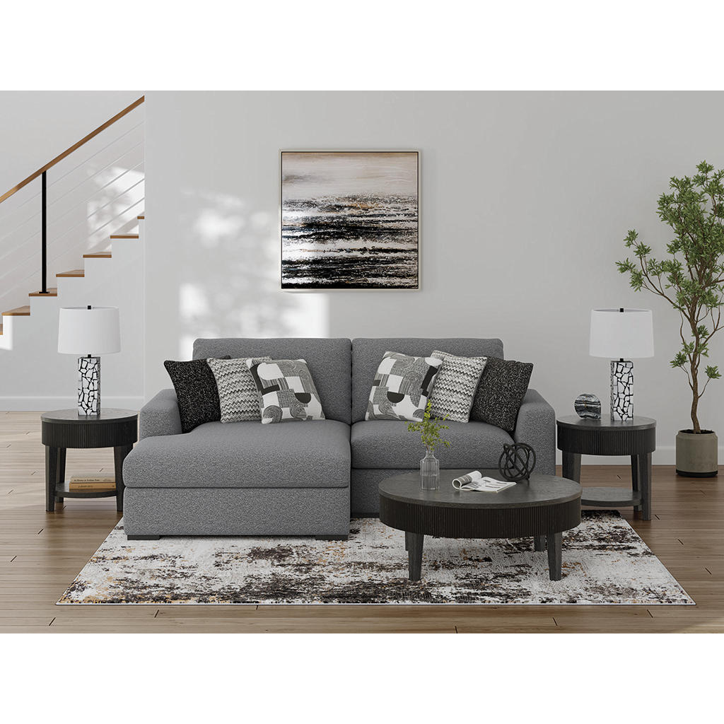 Bealton 2-Piece Sectional with Chaise Benchcraft® Living Room