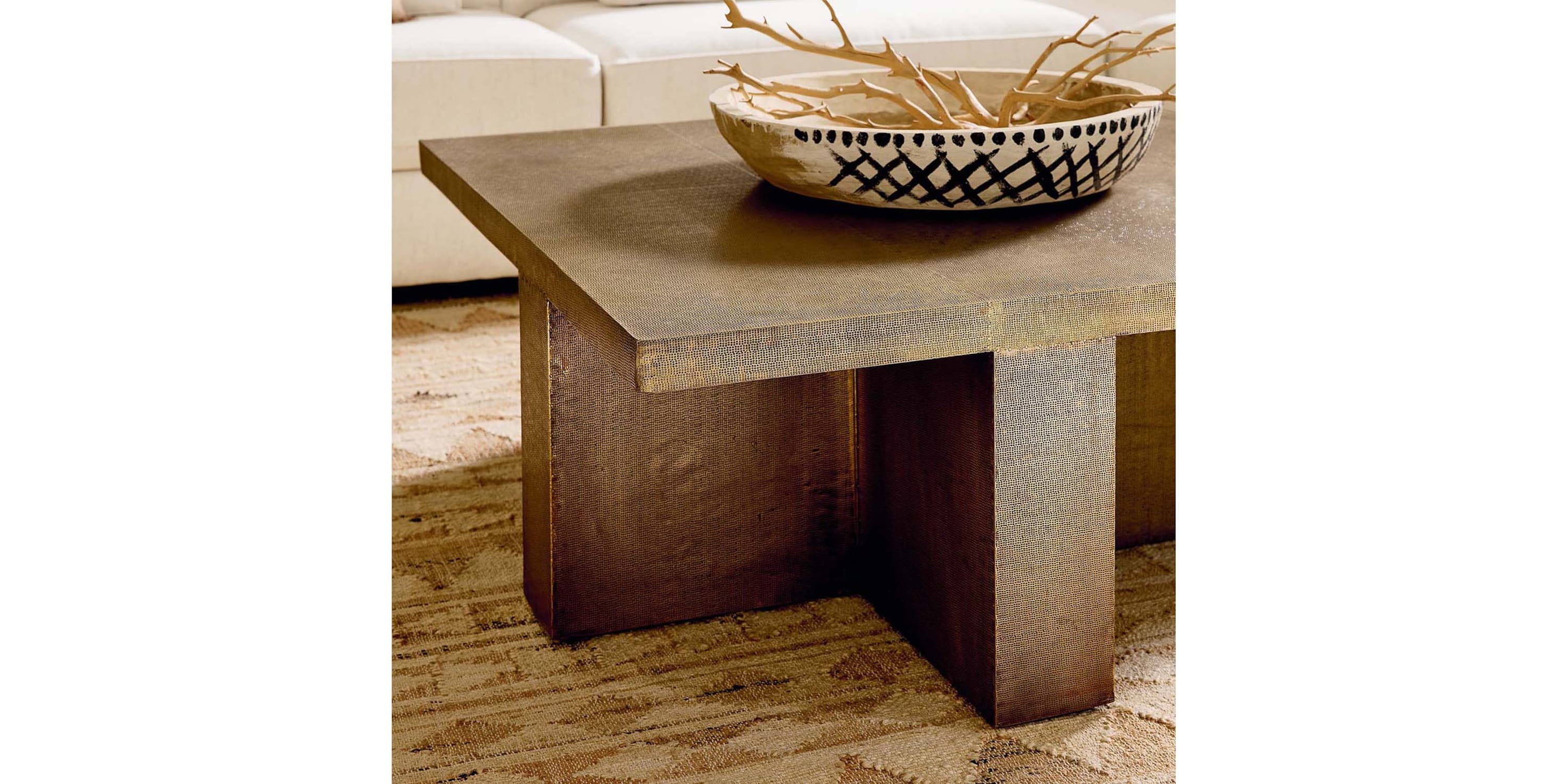 Vansant Square Cocktail Table Bassett