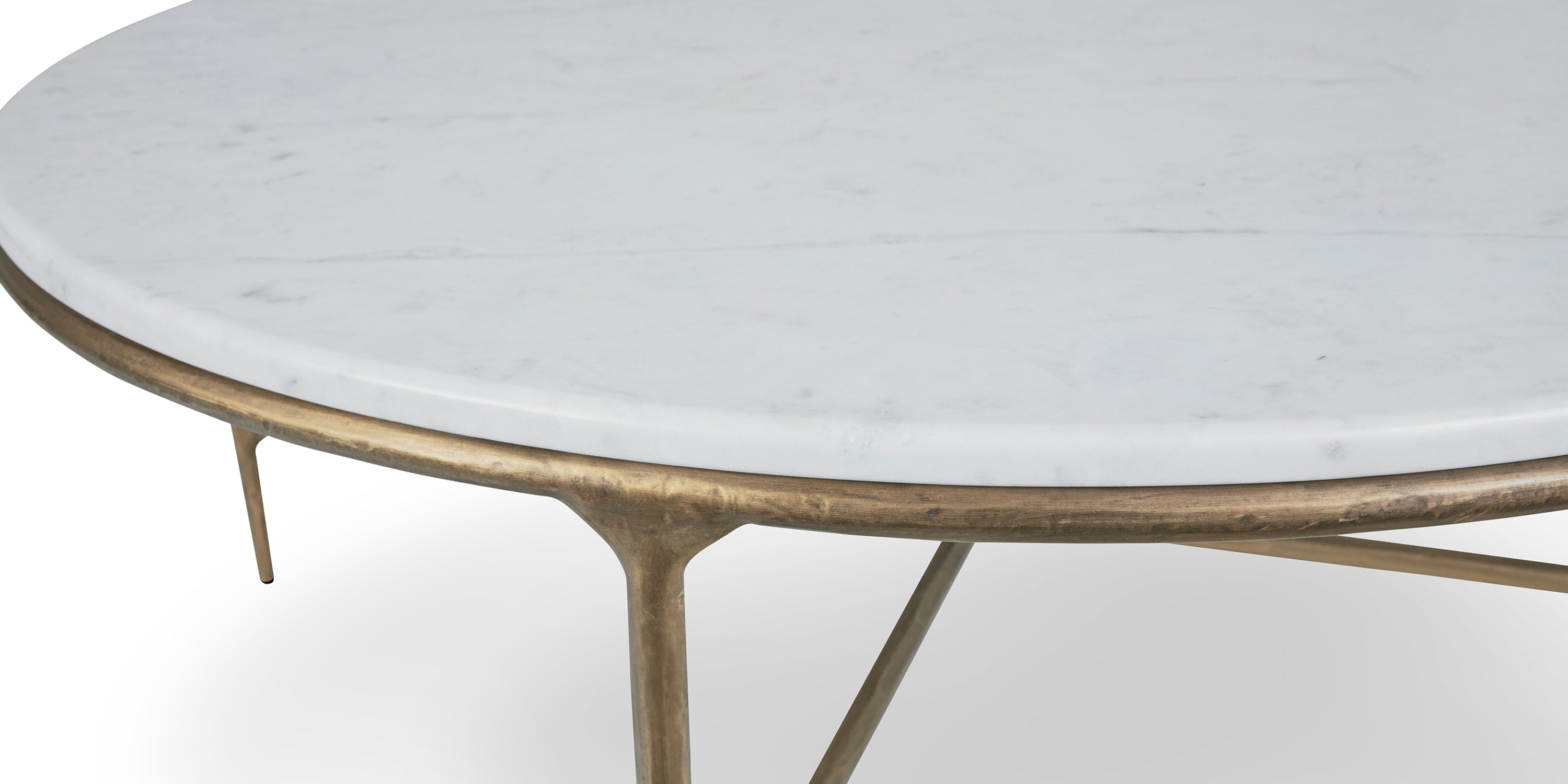 Keswick Round Cocktail Table Bassett