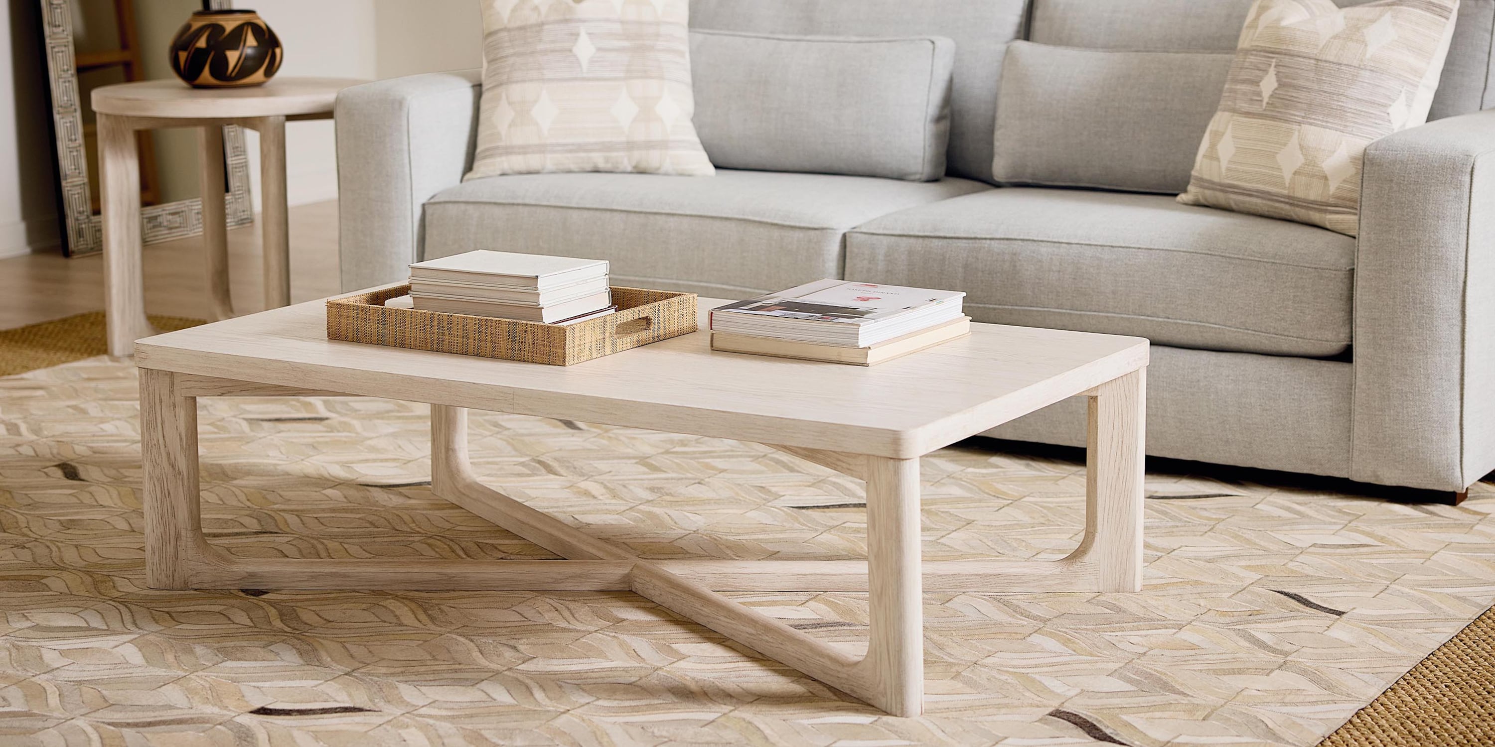 Reston Rectangular Cocktail Table Bassett