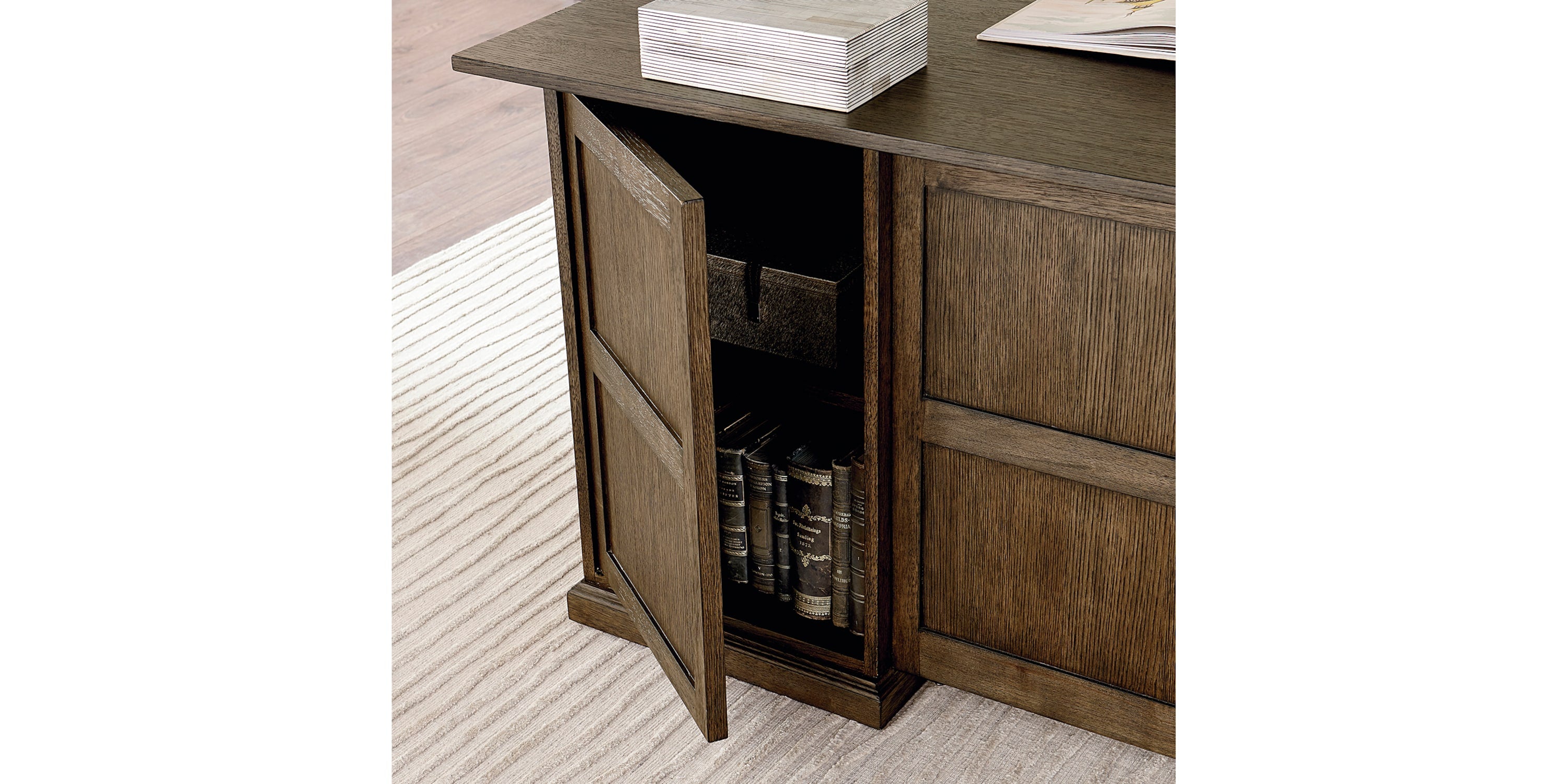Forsyth Executive Desk Bassett
