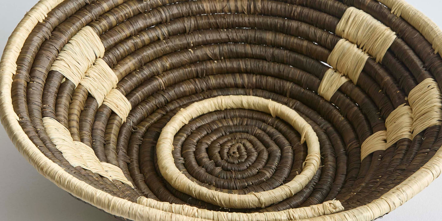 Earth Wall Basket Bassett