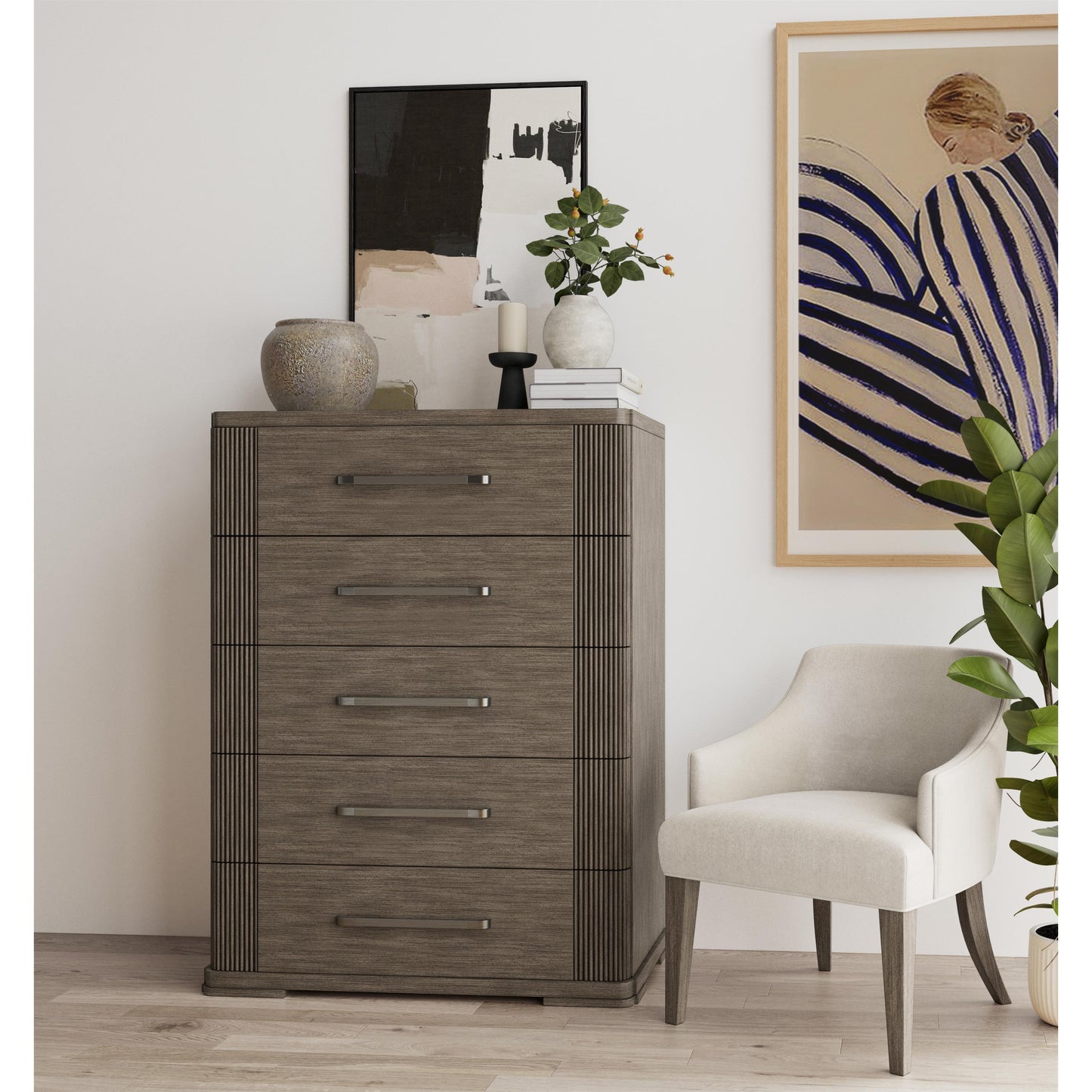 Sariel 5-drawer Chest