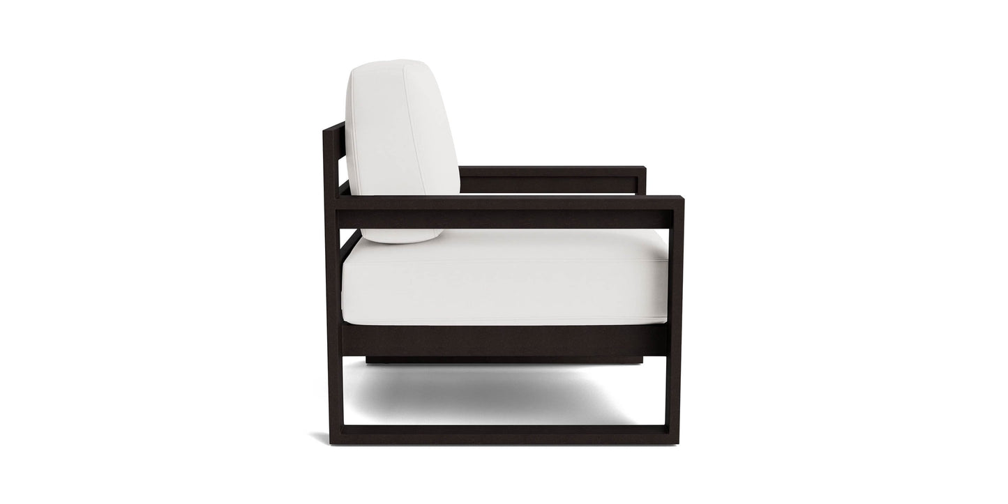Bonavista Outdoor Track Arm Lounge Chair Bassett