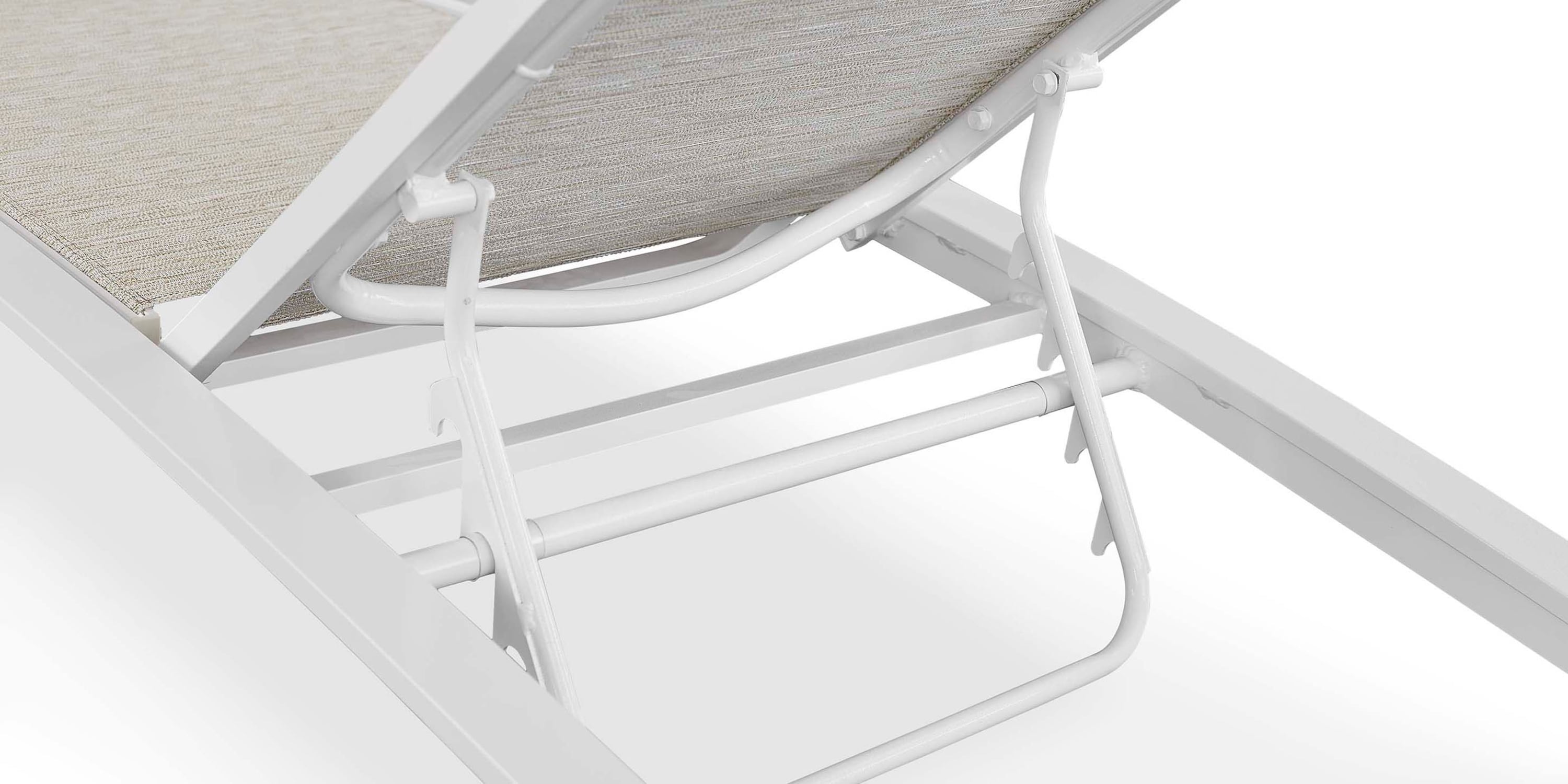 Walker Outdoor Chaise Lounge Bassett Outdoor