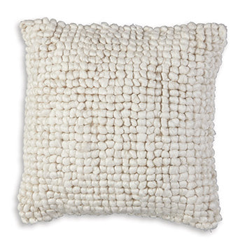 Aavie Pillow (Set of 4) Signature Design by Ashley® Accent Pillows
