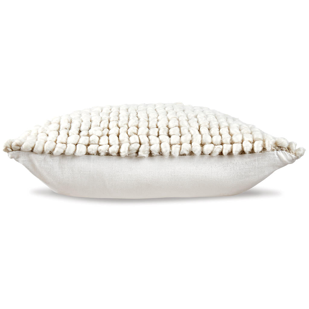Aavie Pillow (Set of 4) Signature Design by Ashley® Accent Pillows