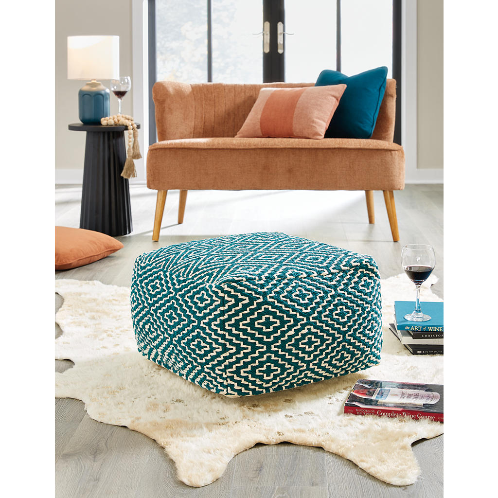 Brynnsen Pouf Signature Design by Ashley® Home Accents