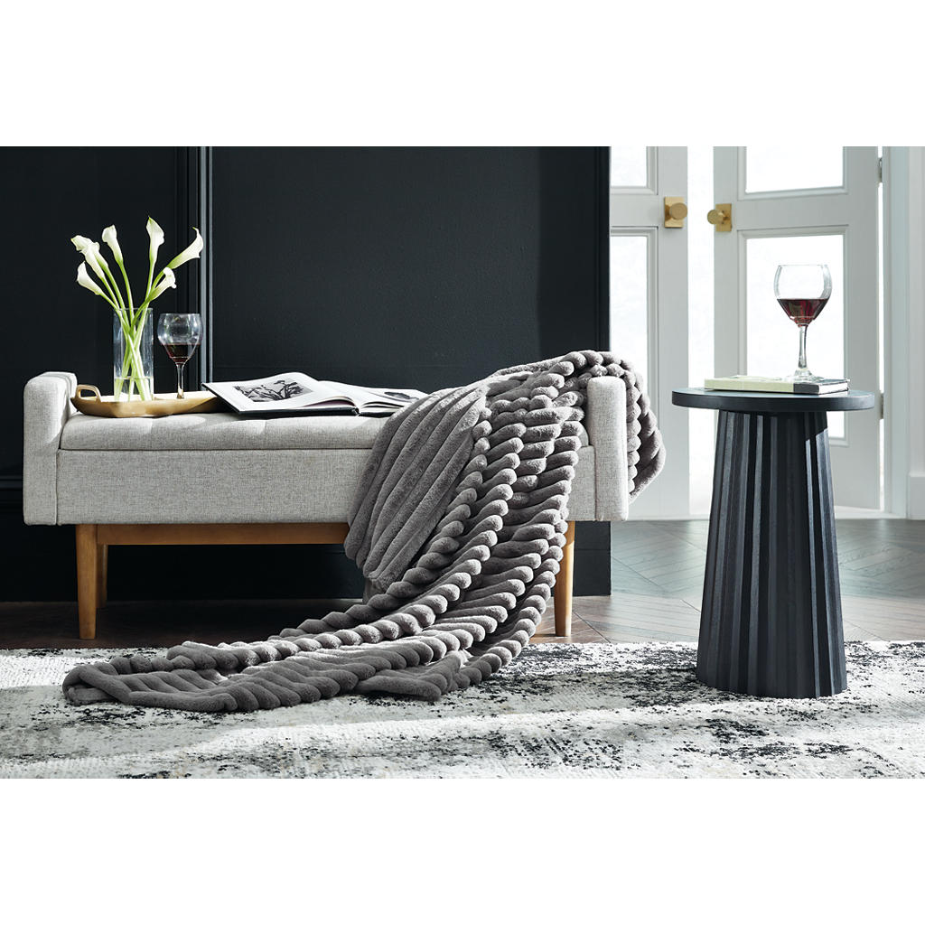Alsonwell Throw (Set of 3) Signature Design by Ashley® Blankets And Throws