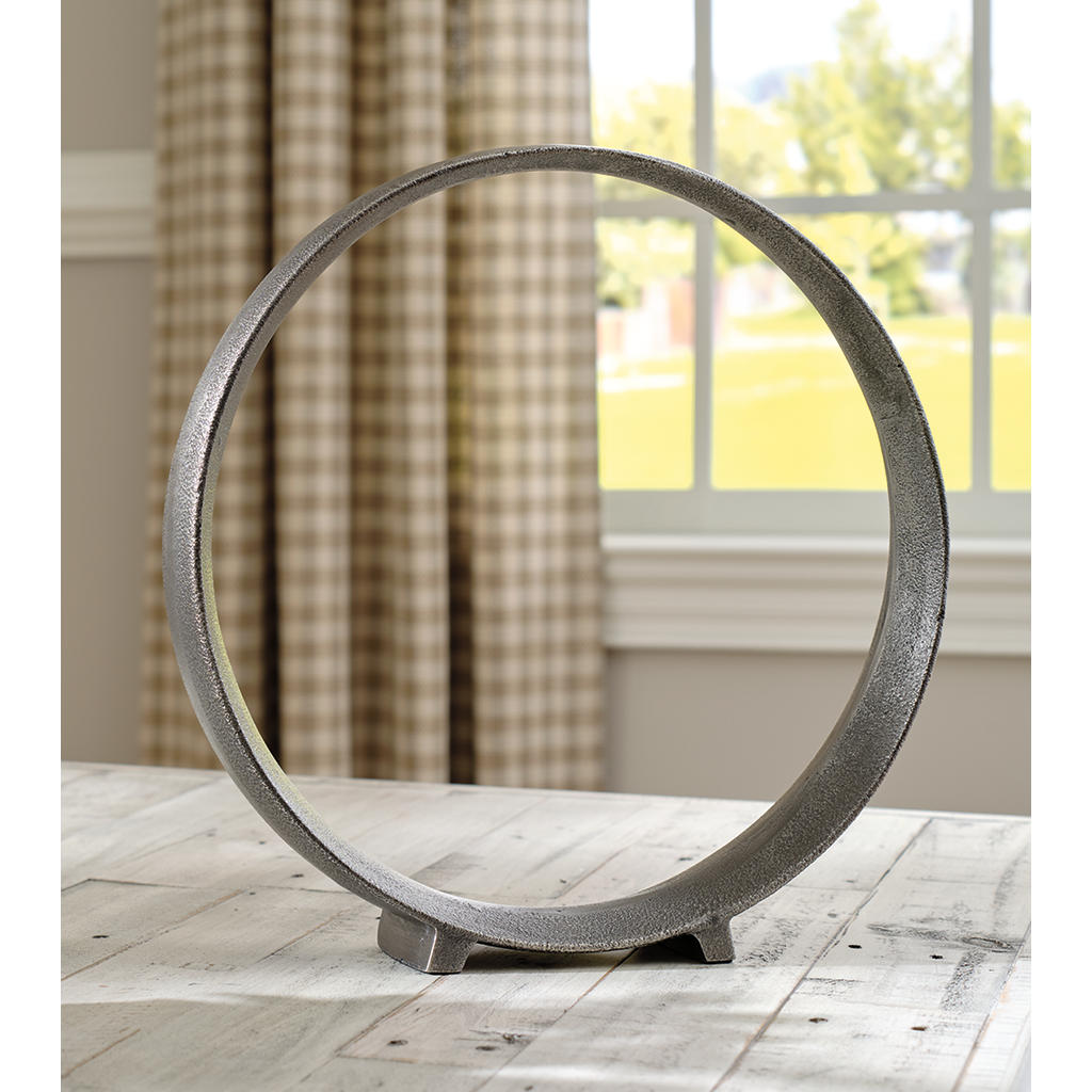 Ryandale Sculpture (Set of 2) Signature Design by Ashley® Home Accents