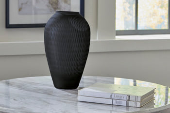 Etney Vase Signature Design by Ashley® Home Accents